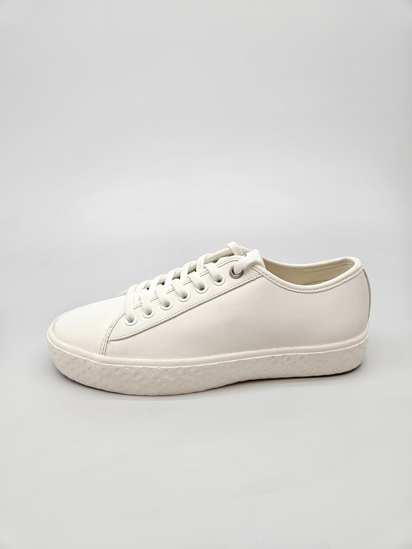 BOSS NOVI ORIGINAL PATIKI BR 38