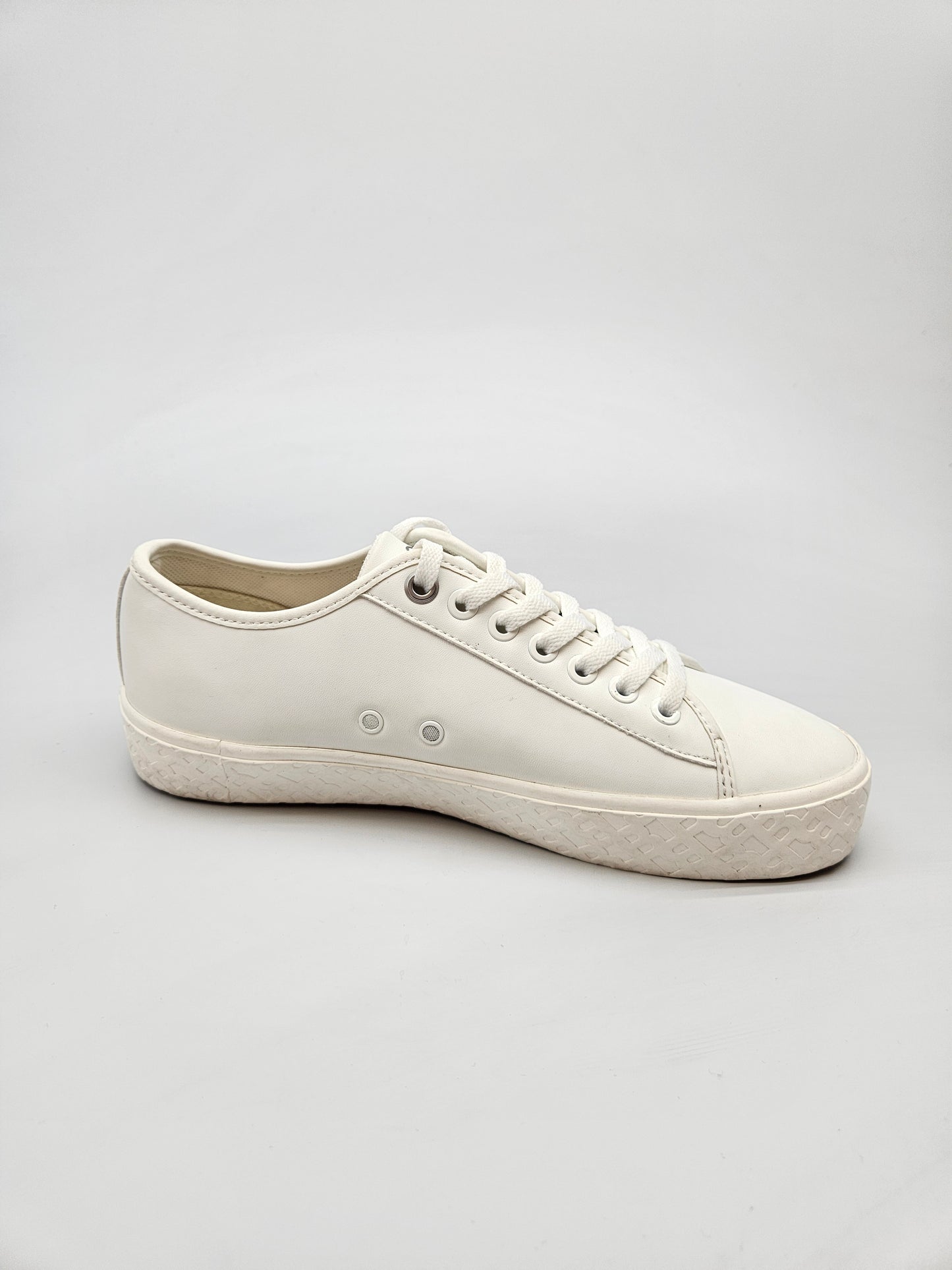 BOSS NOVI ORIGINAL PATIKI BR 38