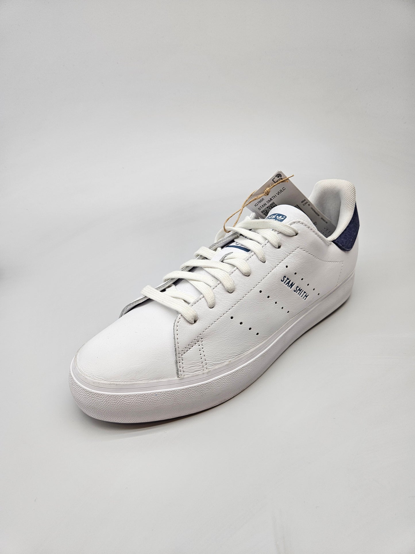 ADIDAS NOVI ORIGINAL PATIKI BR 42