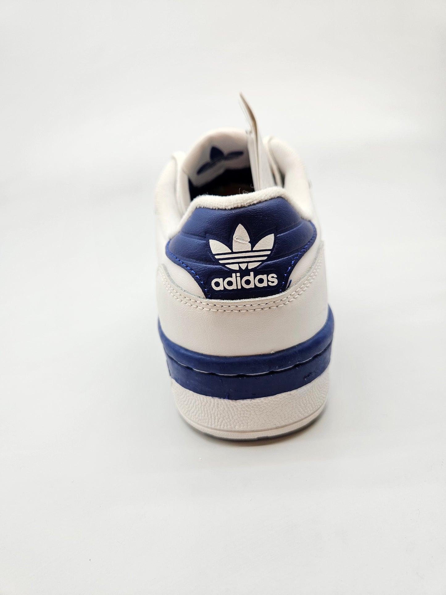 ADIDAS NOVI ORIGINAL PATIKI BR 42