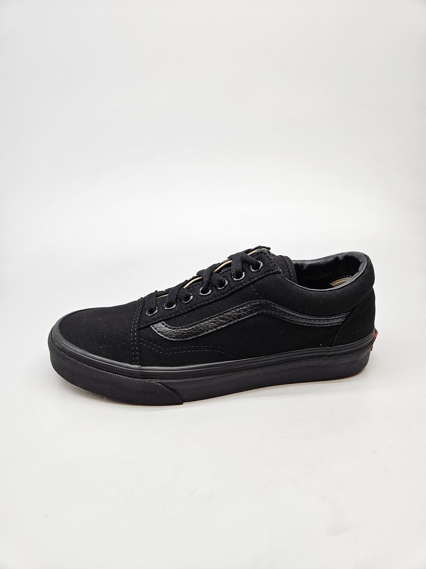 VANS NOVI ORIGINAL PATIKI BR 39