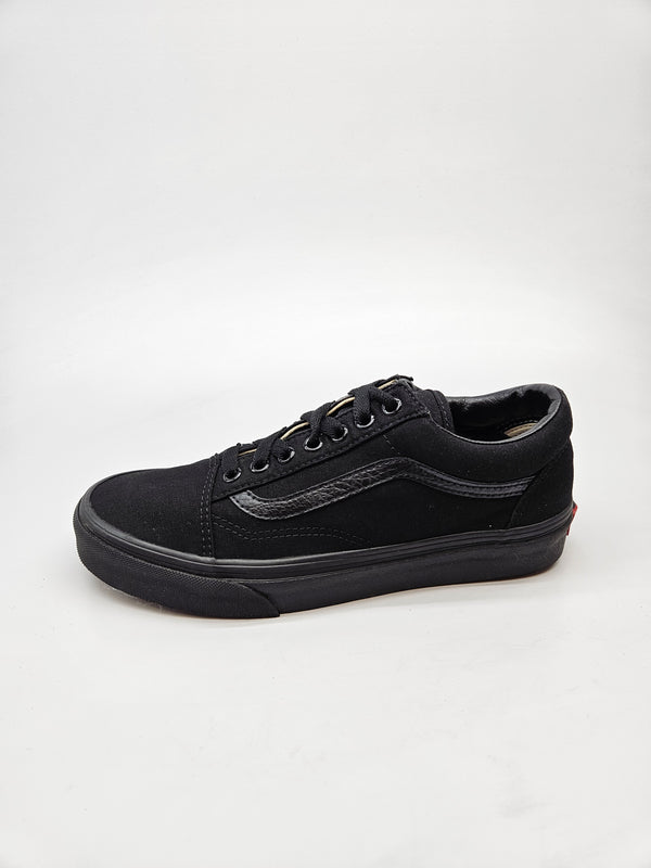 VANS NOVI ORIGINAL PATIKI BR 39