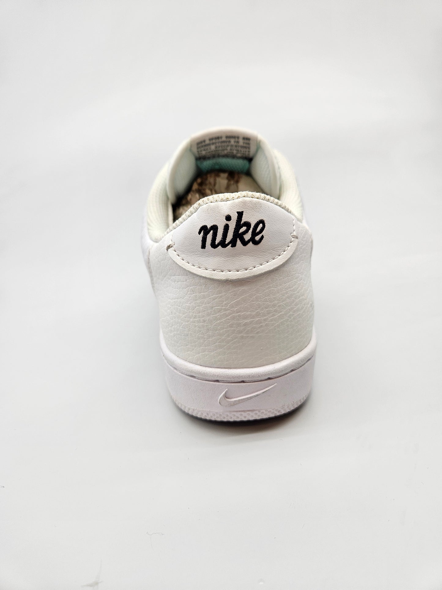 NIKE NOVI ORIGINAL PATIKI BR 43