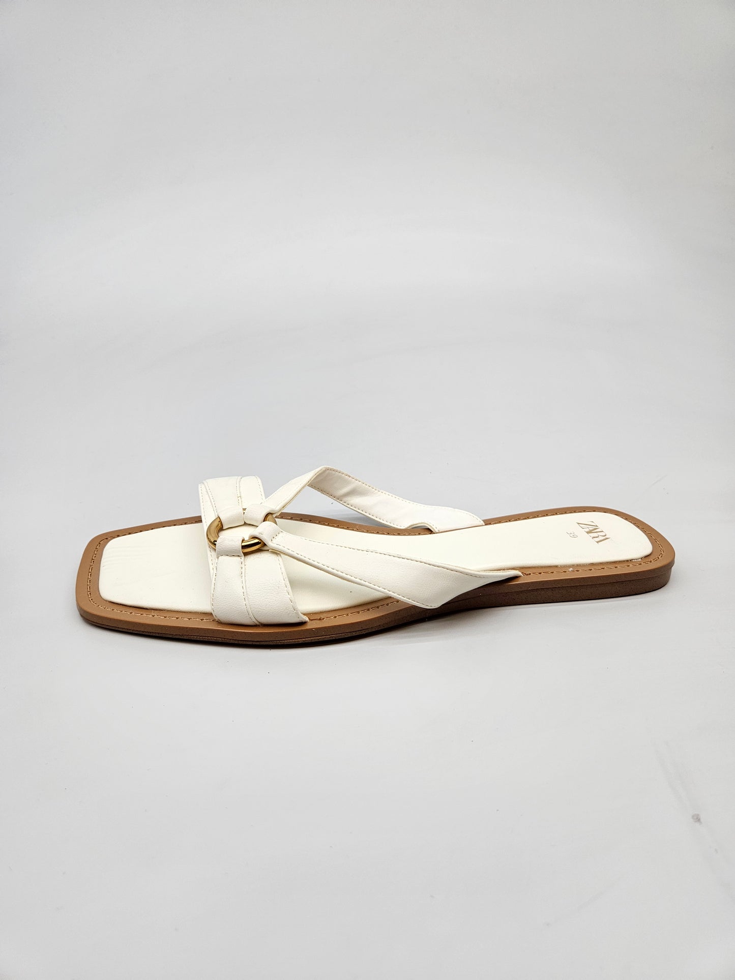 ZARA NOVI ORIGINAL VLECKI BR 39