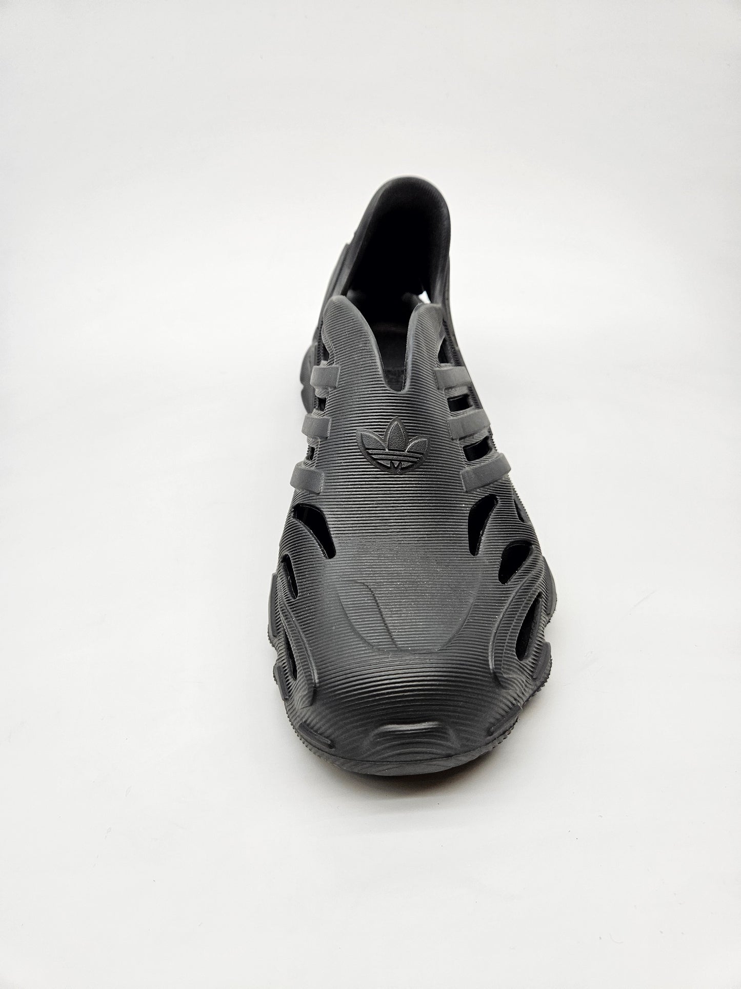 ADIDAS NOVI ORIGINAL PATIKI BR 41
