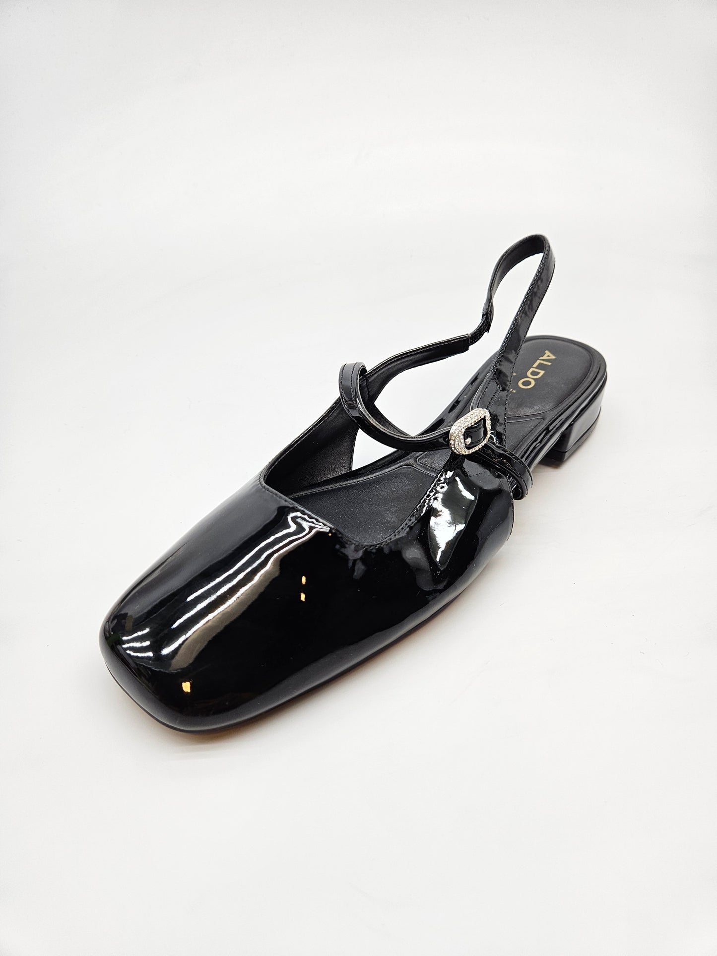 ALDO NOVI ORIGINAL SANDALI BR 39