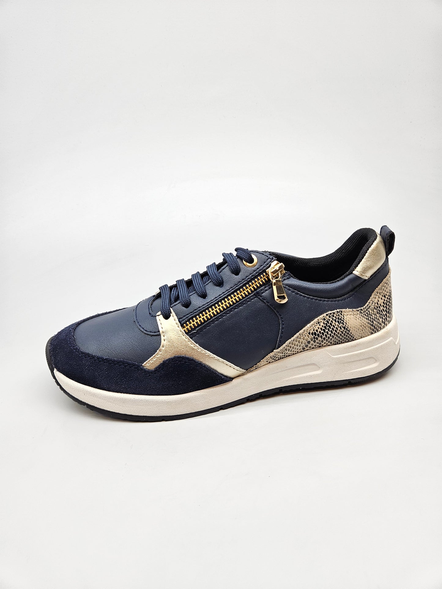 GEOX NOVI ORIGINAL PATIKI BR 38