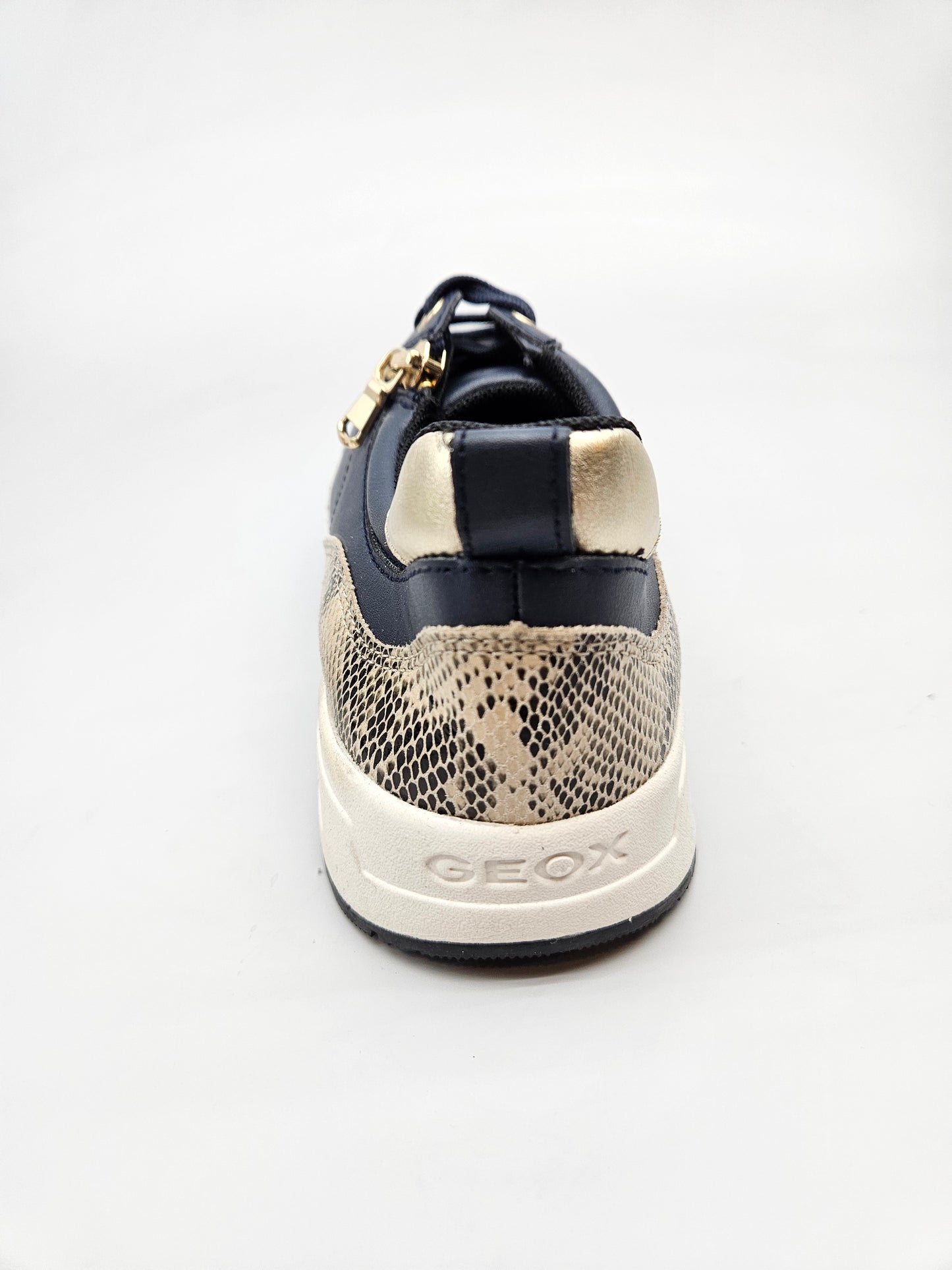 GEOX NOVI ORIGINAL PATIKI BR 38