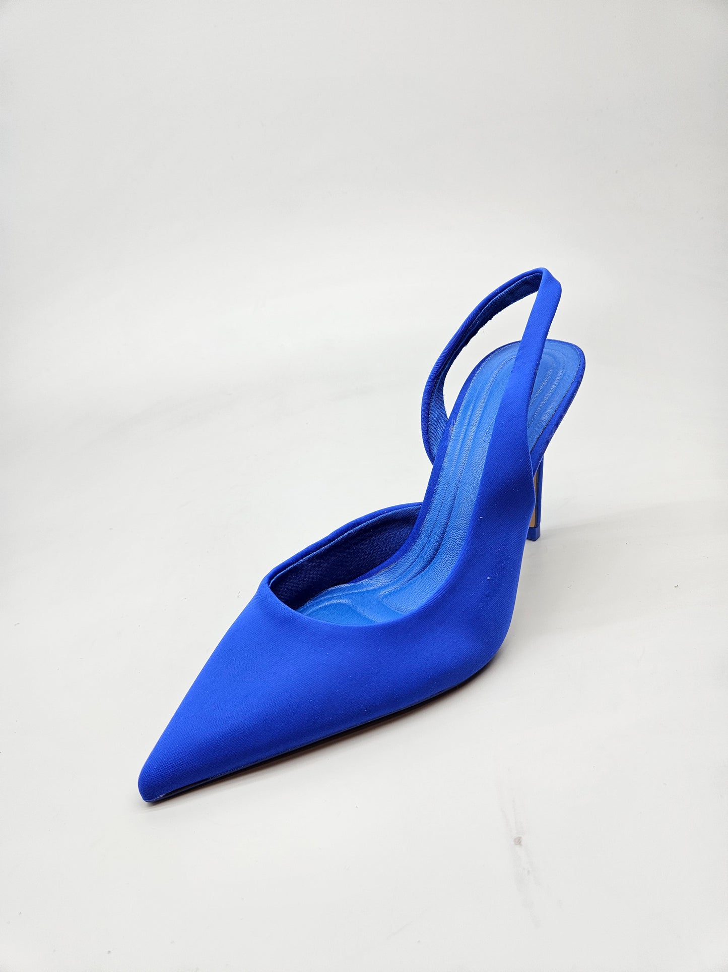 STRADIVARIUS NOVI ORIGINAL SANDALI BR 38