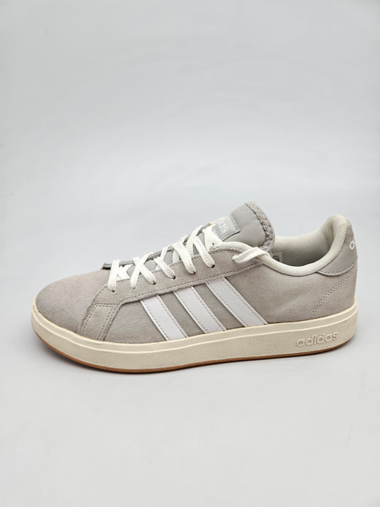 ADIDAS ORIGINAL KOZNI PATIKI BR 41