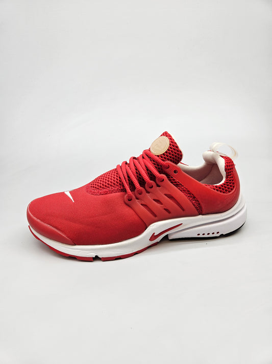 NIKE NOVI ORIGINAL PATIKI BR 38.5
