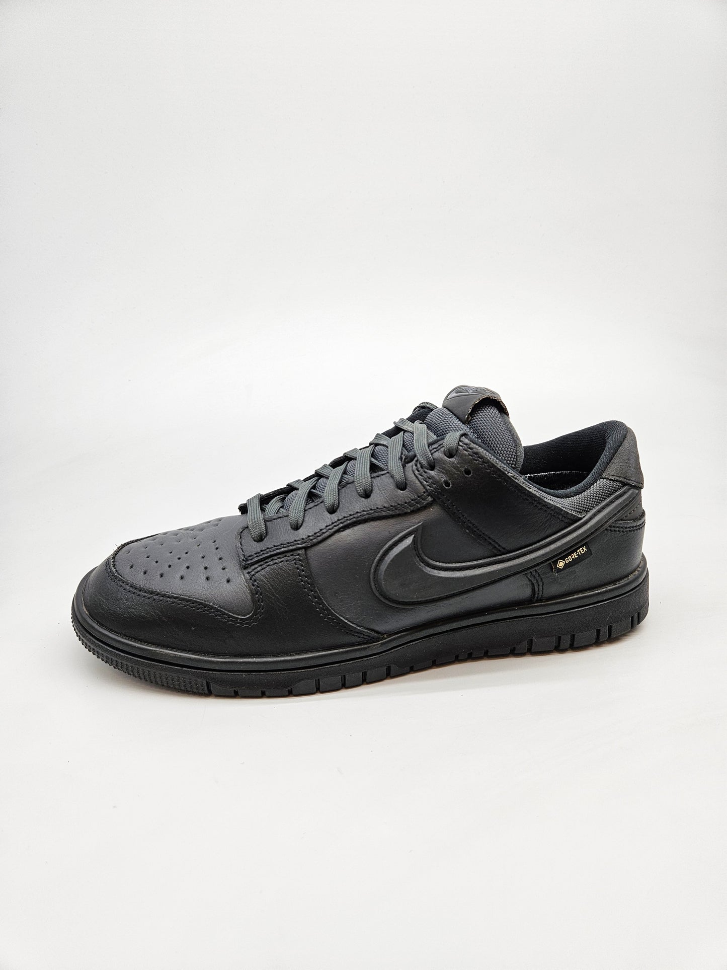 NIKE GORETEX ORIGINAL VODOTPORNI PATIKI BR 42.5