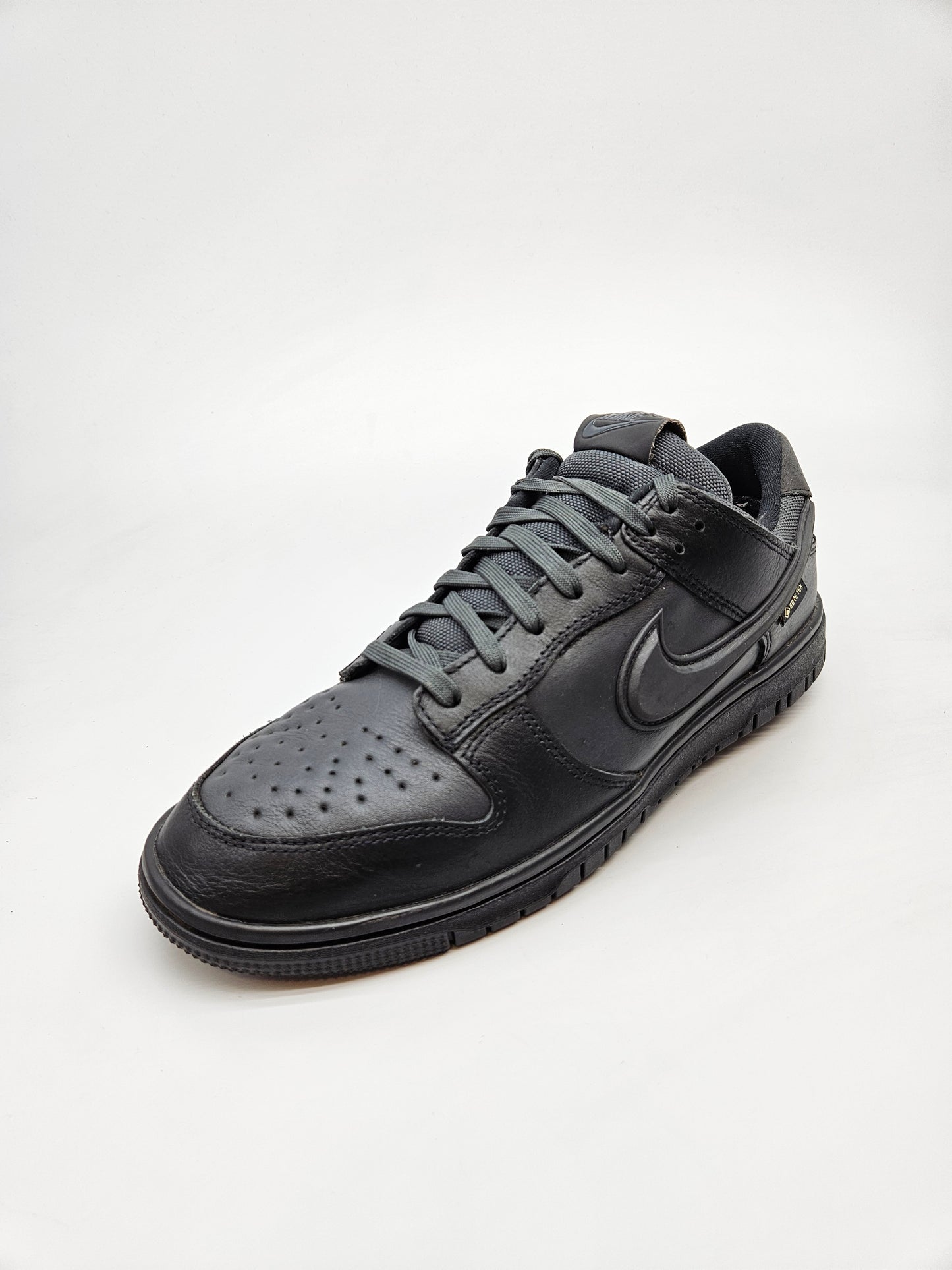 NIKE GORETEX ORIGINAL VODOTPORNI PATIKI BR 42.5