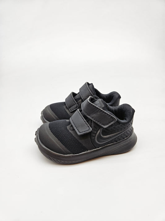 NIKE NOVI ORIGINAL PATIKI BR 19.5