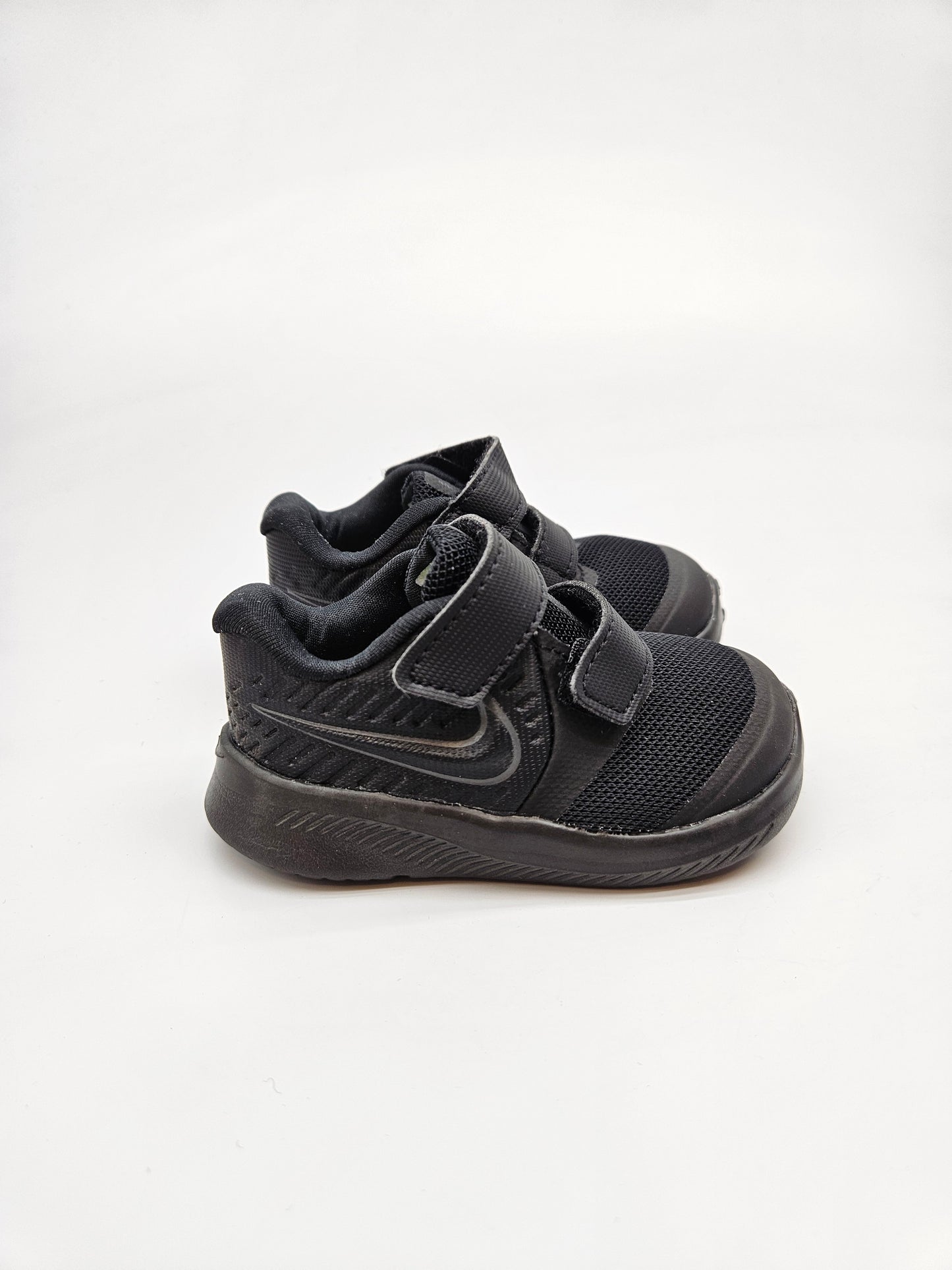 NIKE NOVI ORIGINAL PATIKI BR 19.5