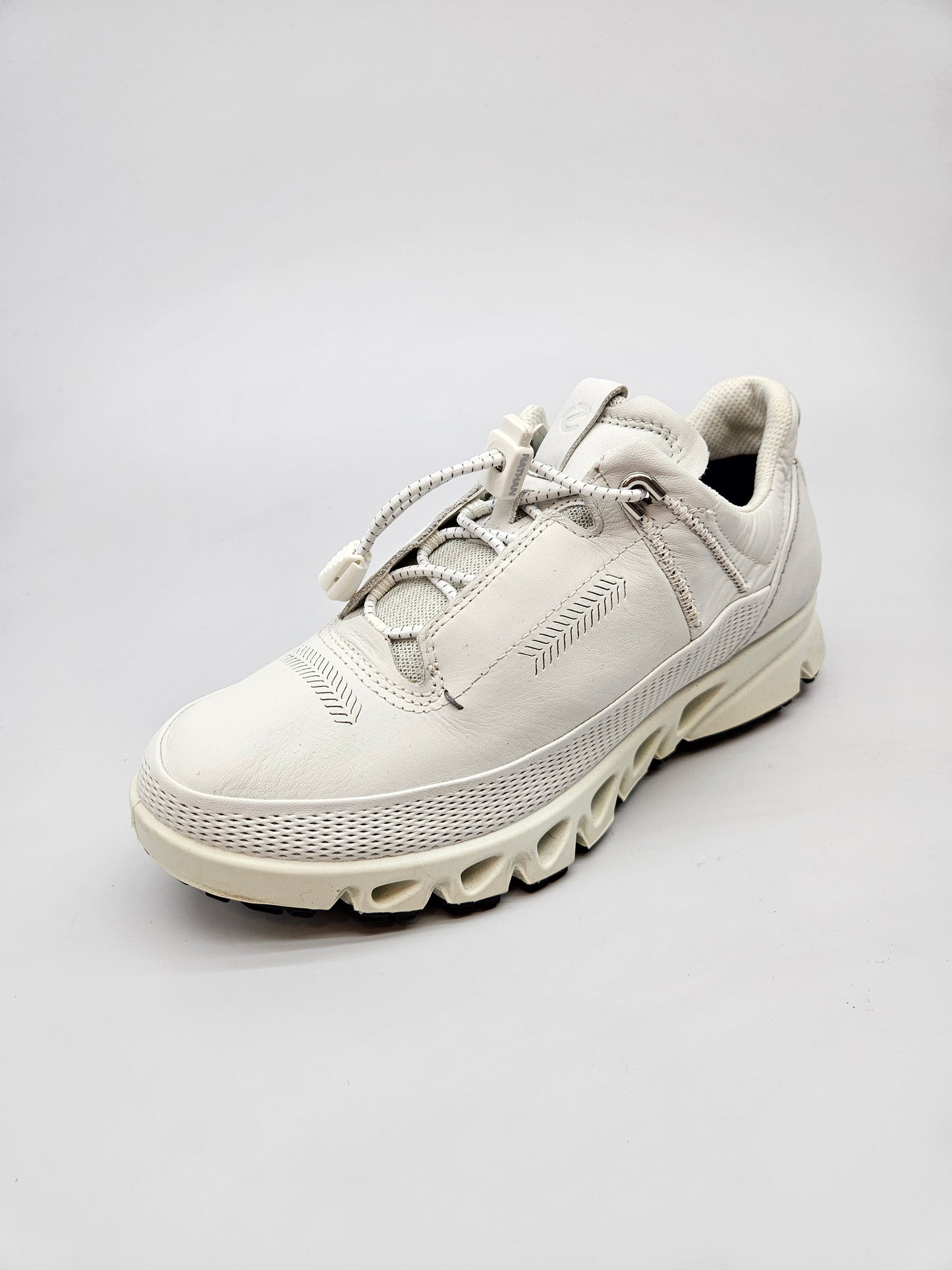 ECCO ORIGINAL KOZNI PATIKI BR 38