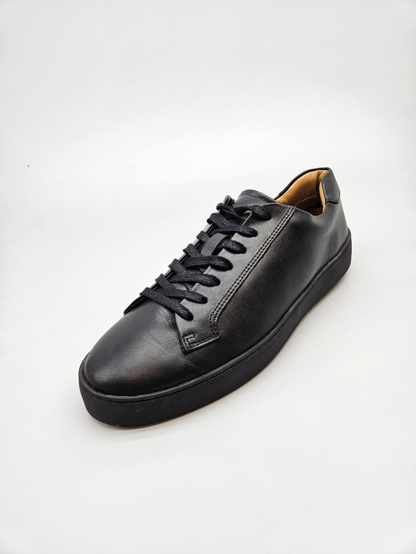 TIGER OF SWEDEN NOVI ORIGINAL PATIKI BR 43