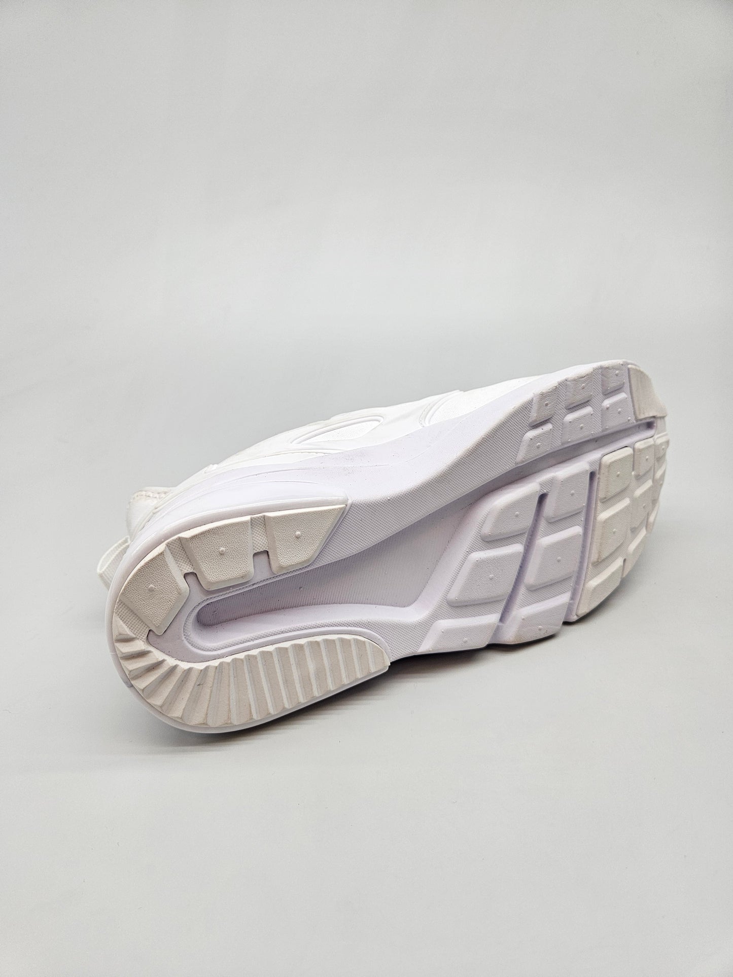 NEXT NOVI ORIGINAL PATIKI BR 35.5