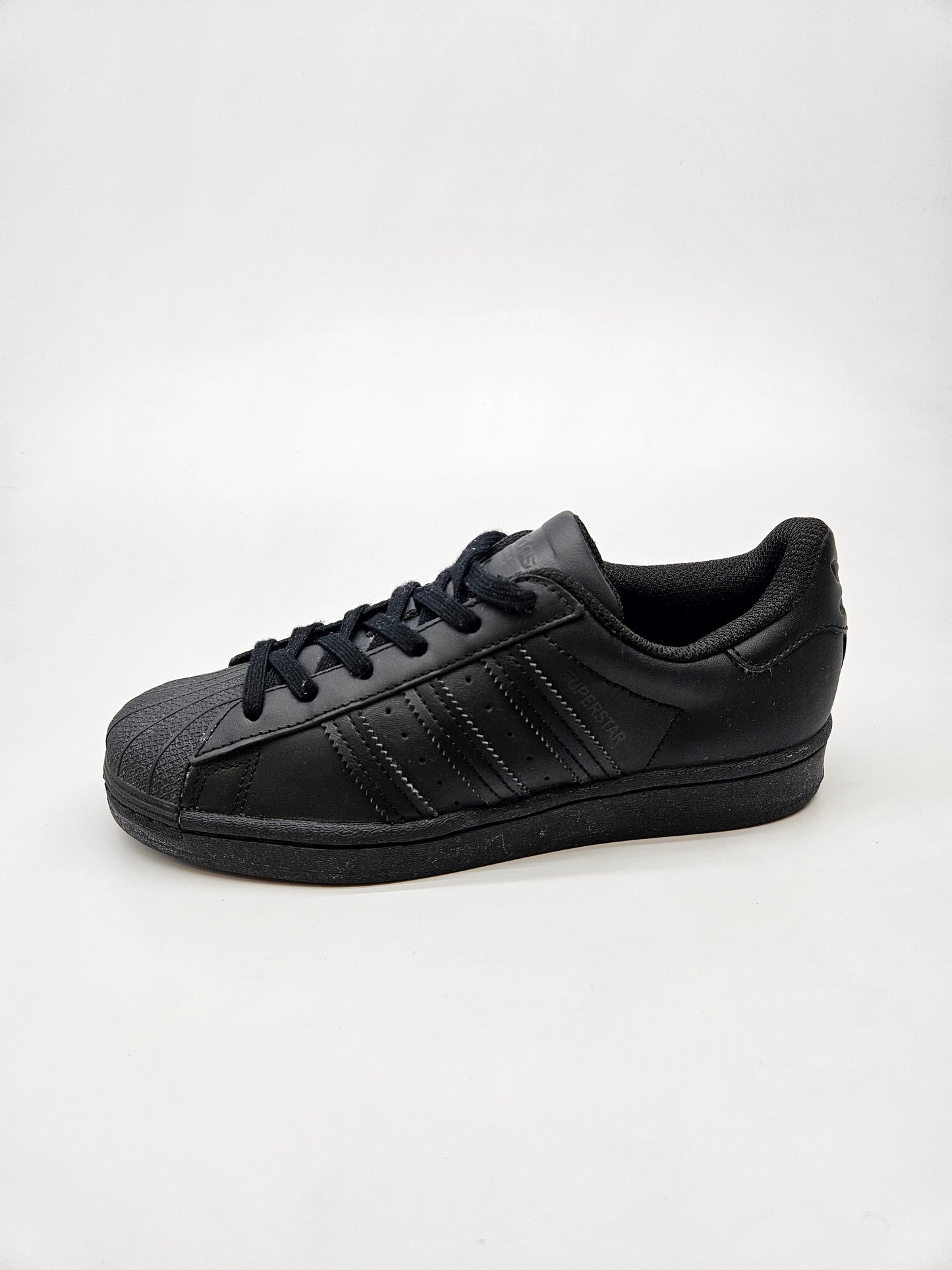 ADIDAS NOVI ORIGINAL PATIKI BR 36.5
