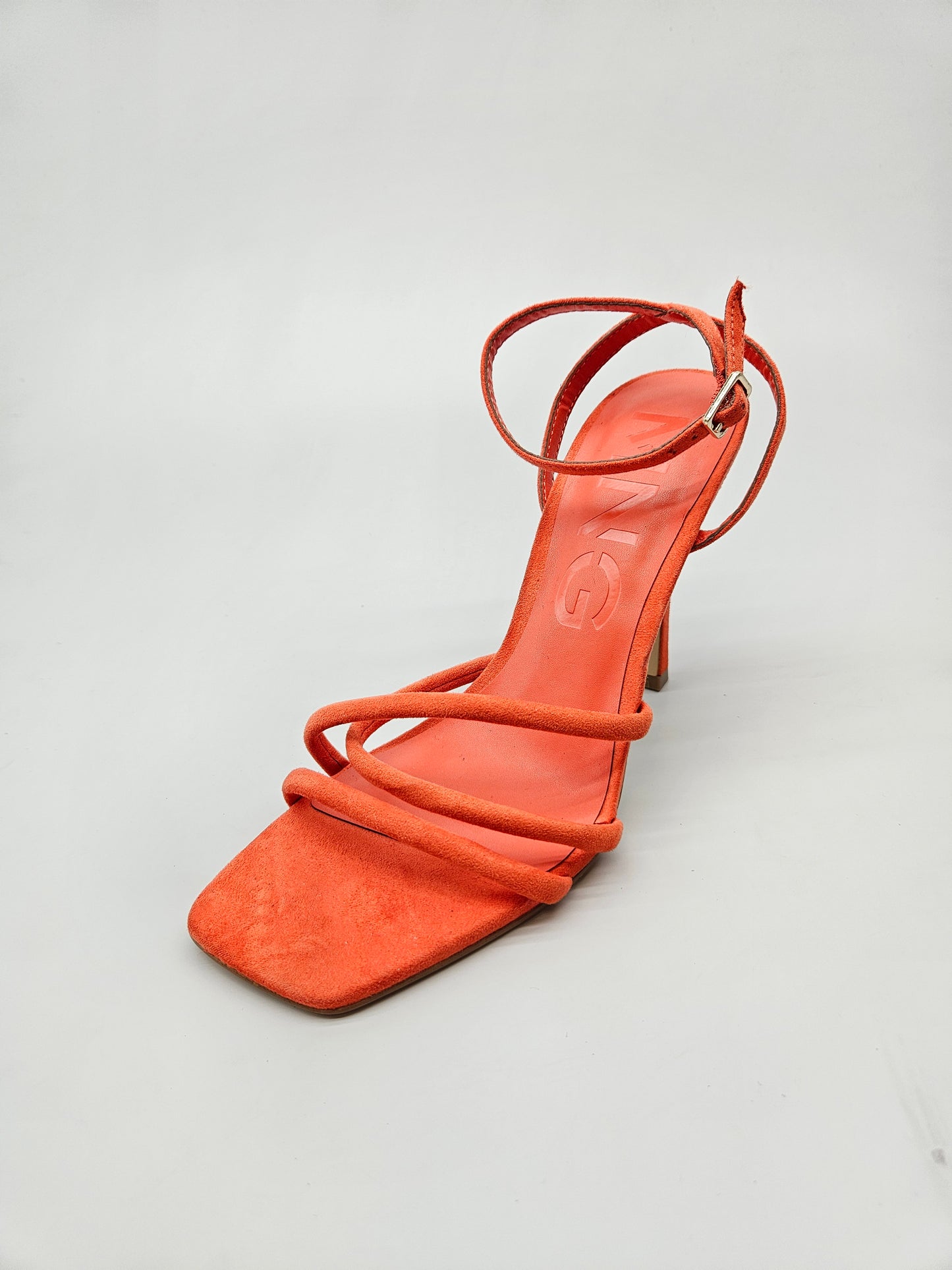 MANGO NOVI ORIGINAL SANDALI BR 38
