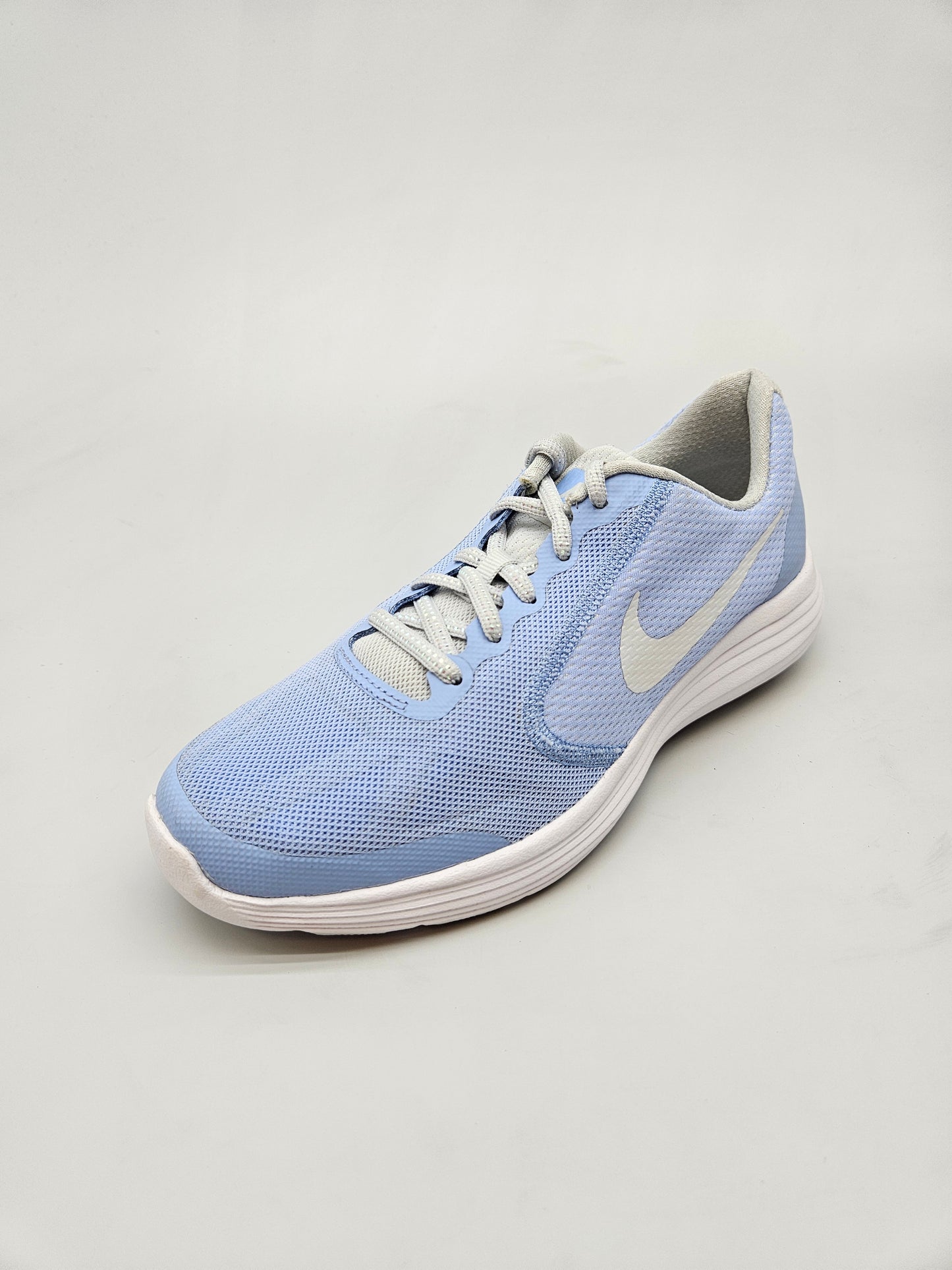 NIKE NOVI ORIGINAL PATIKI BR 37.5
