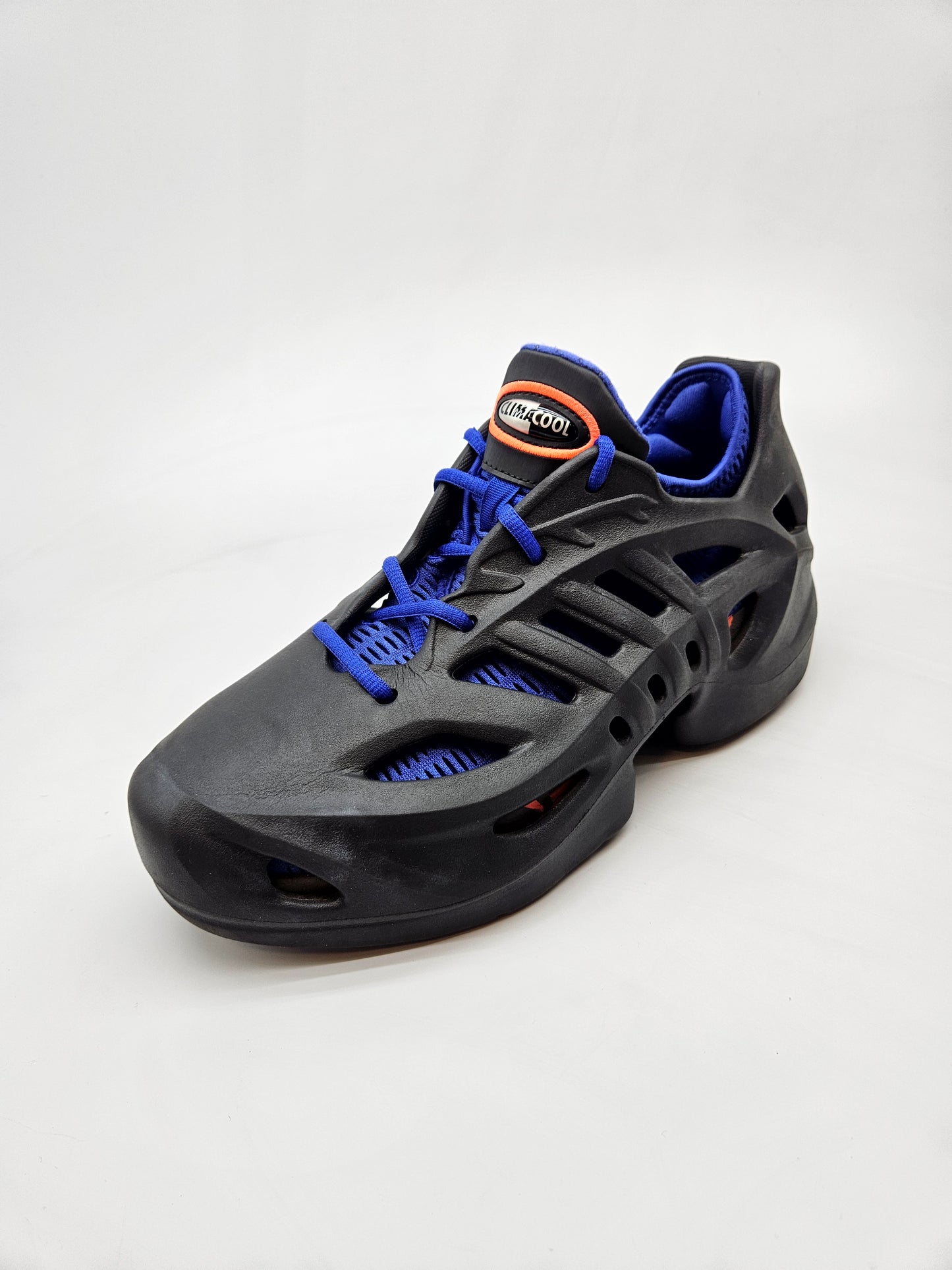 ADIDAS NOVI ORIGINAL PATIKI BR 43