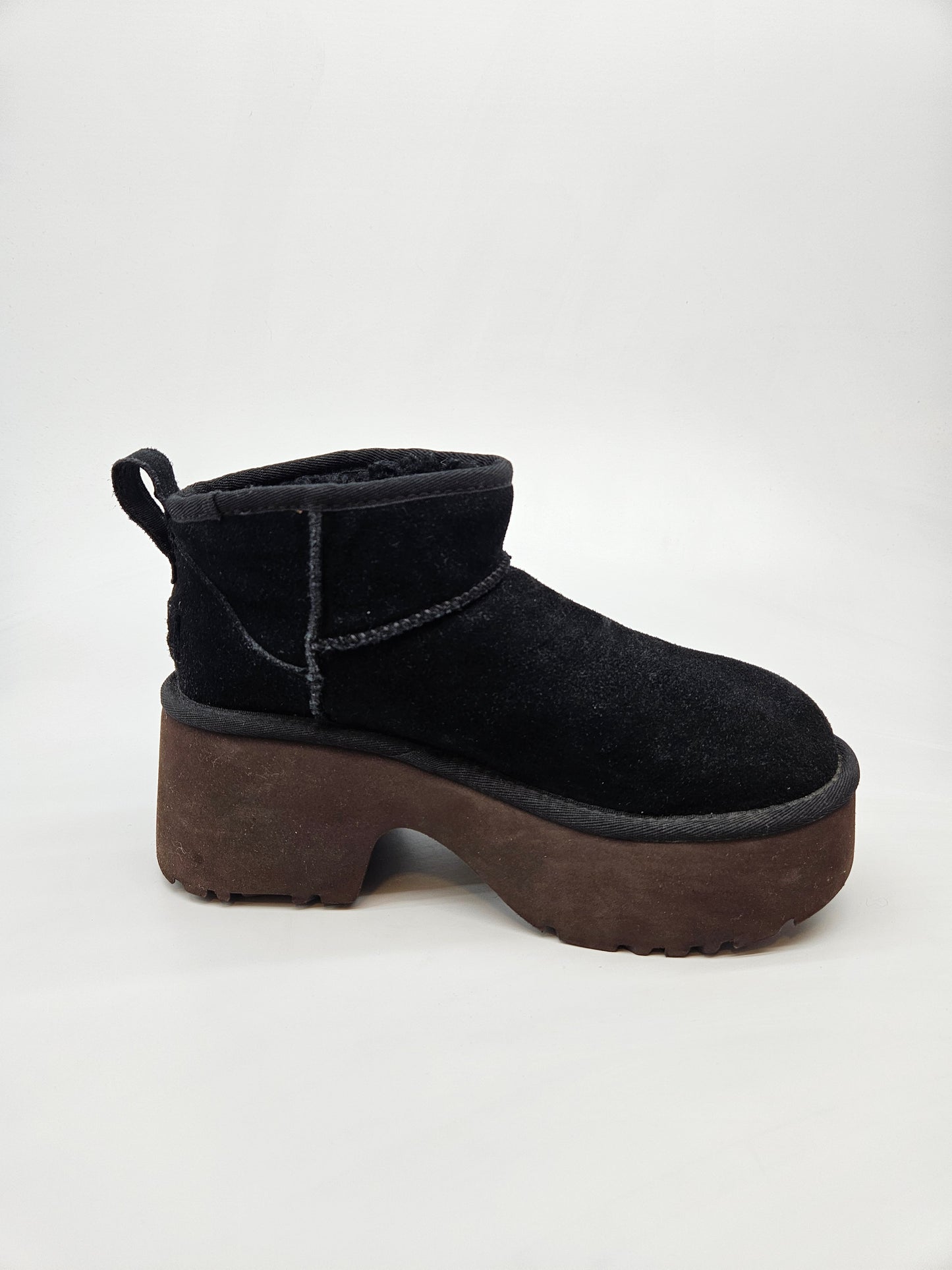UGG AUSTRALIA ORIGINAL KOZNI CIZMI BR 38