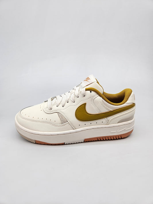 NIKE NOVI ORIGINAL PATIKI BR 38