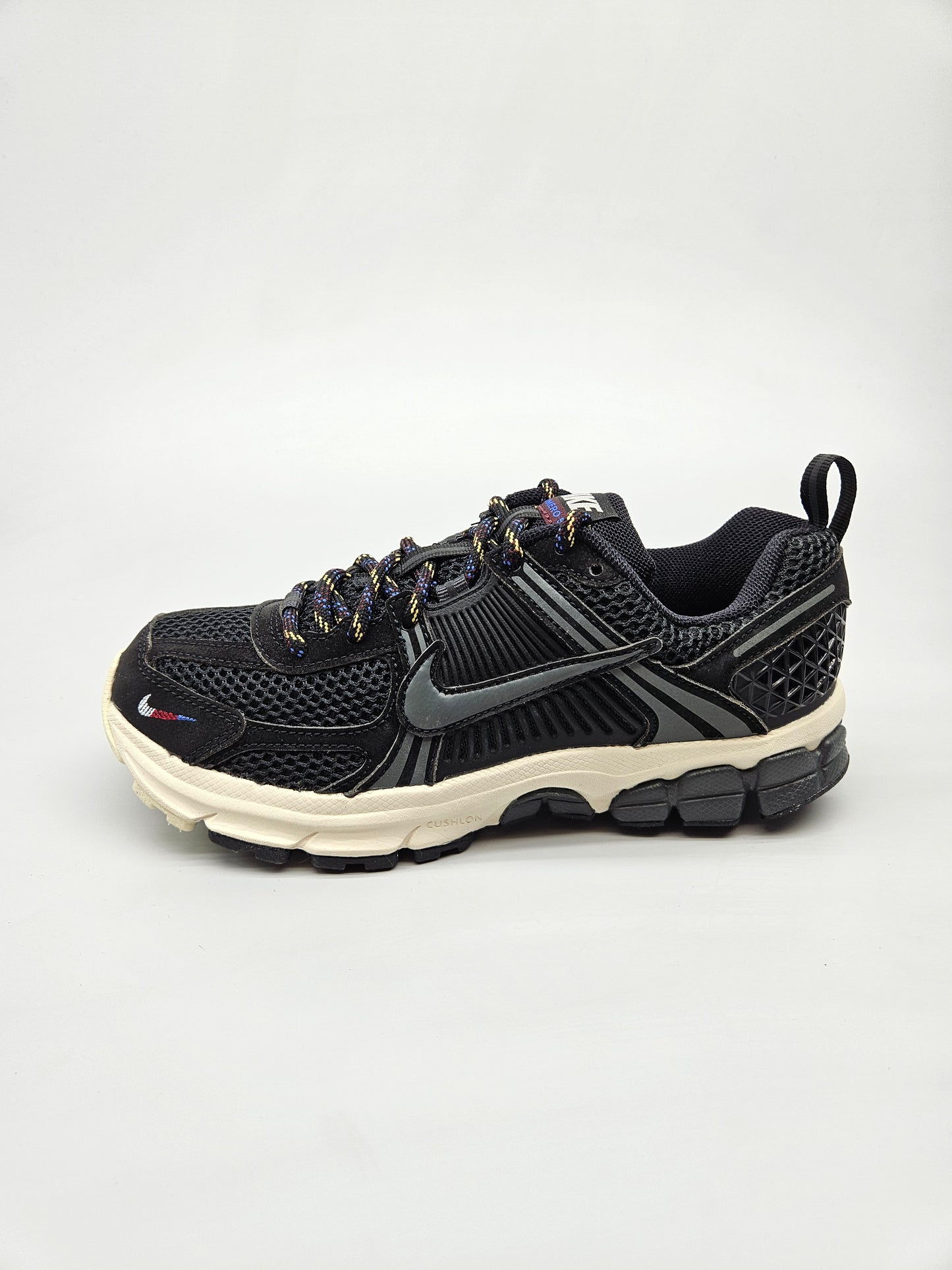 NIKE NOVI ORIGINAL PATIKI BR 38