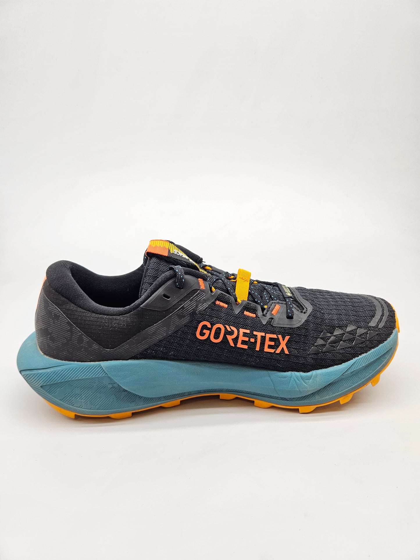 ASICS GORETEX ORIGINAL  PATIKI BR 42
