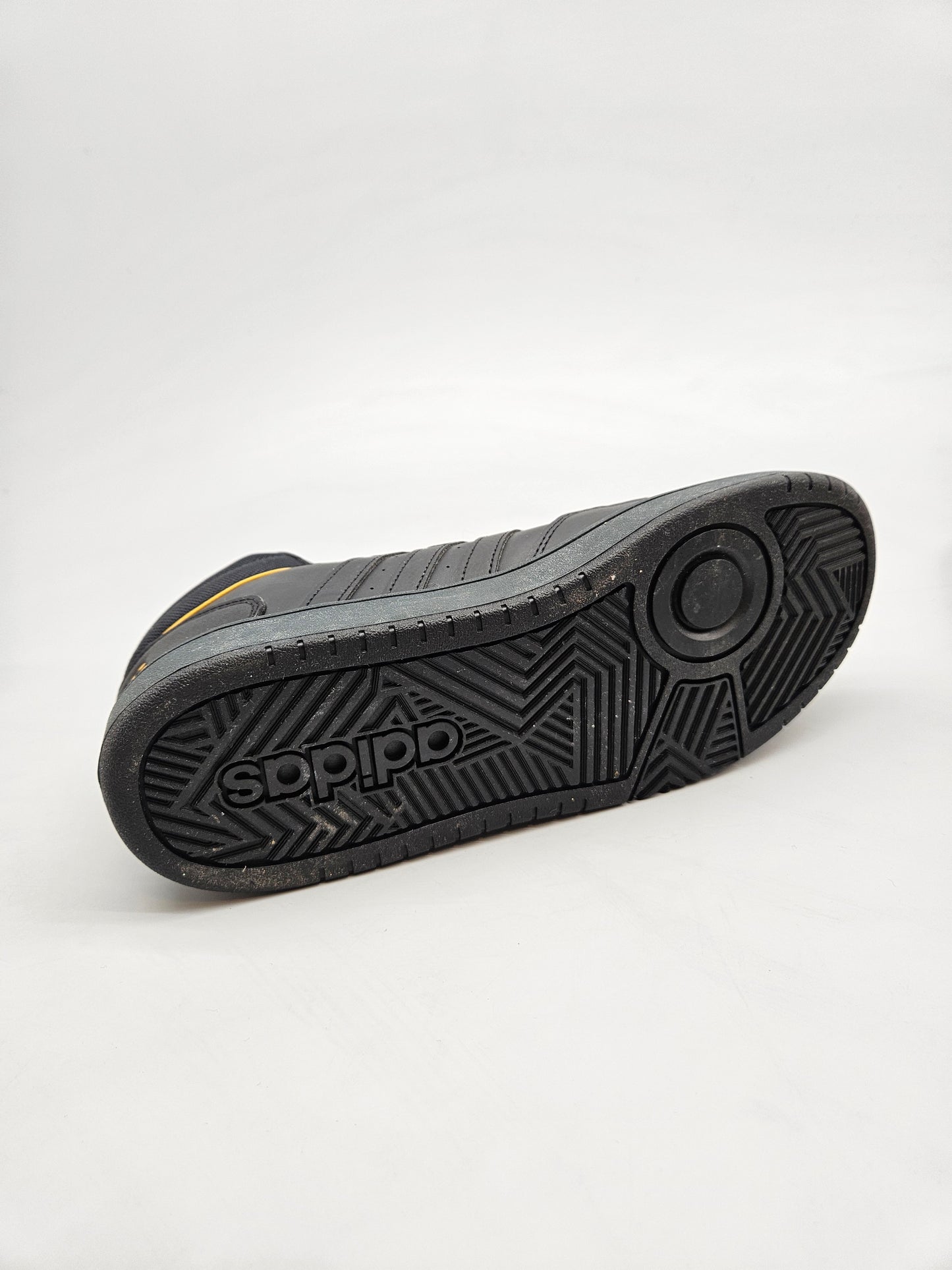 ADIDAS NOVI ORIGINAL PATIKI BR 39