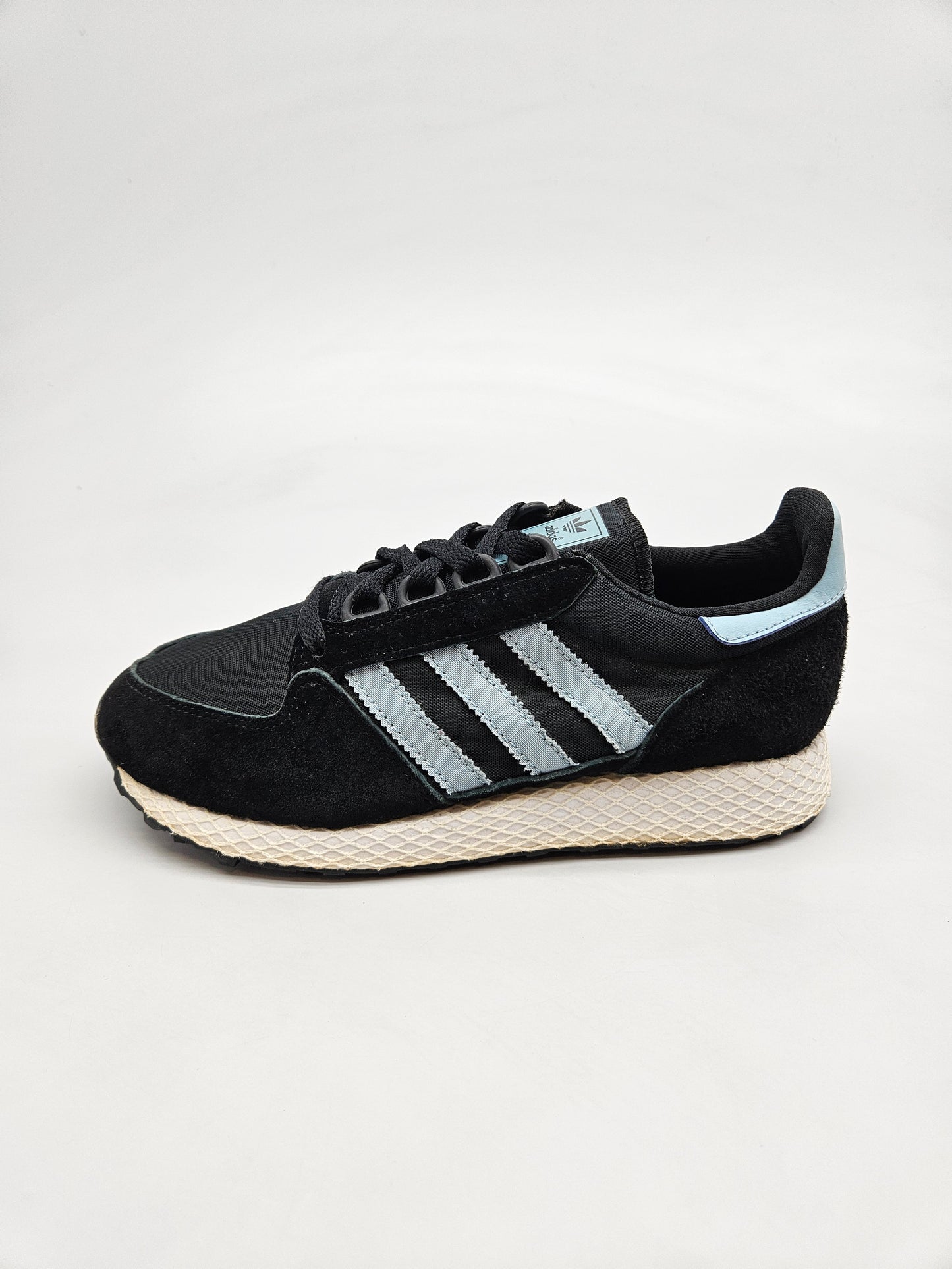 ADIDAS NOVI ORIGINAL PATIKI BR 36.5