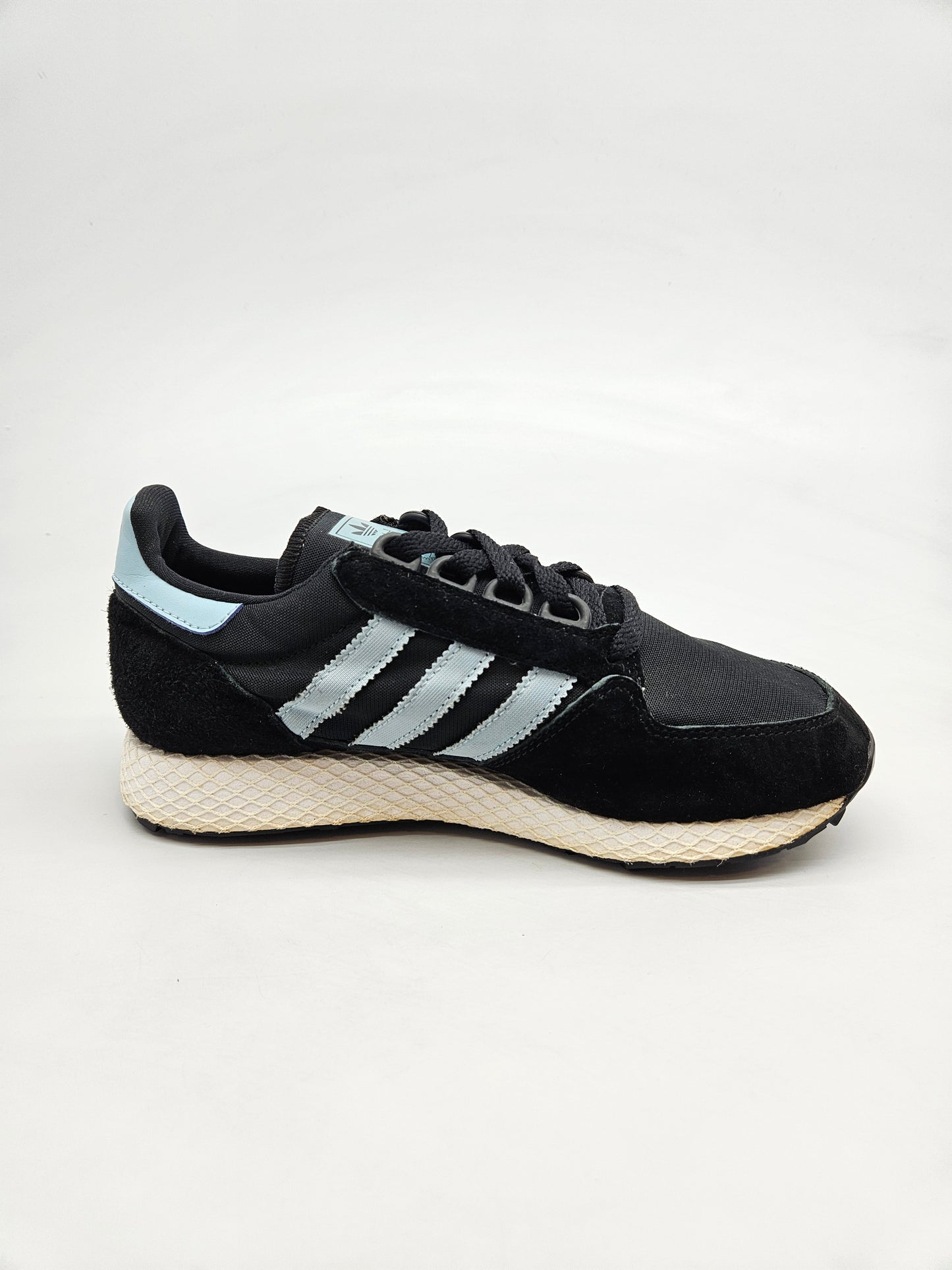 ADIDAS NOVI ORIGINAL PATIKI BR 36.5