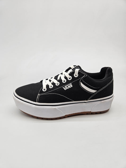 VANS NOVI ORIGINAL PATIKI BR 39