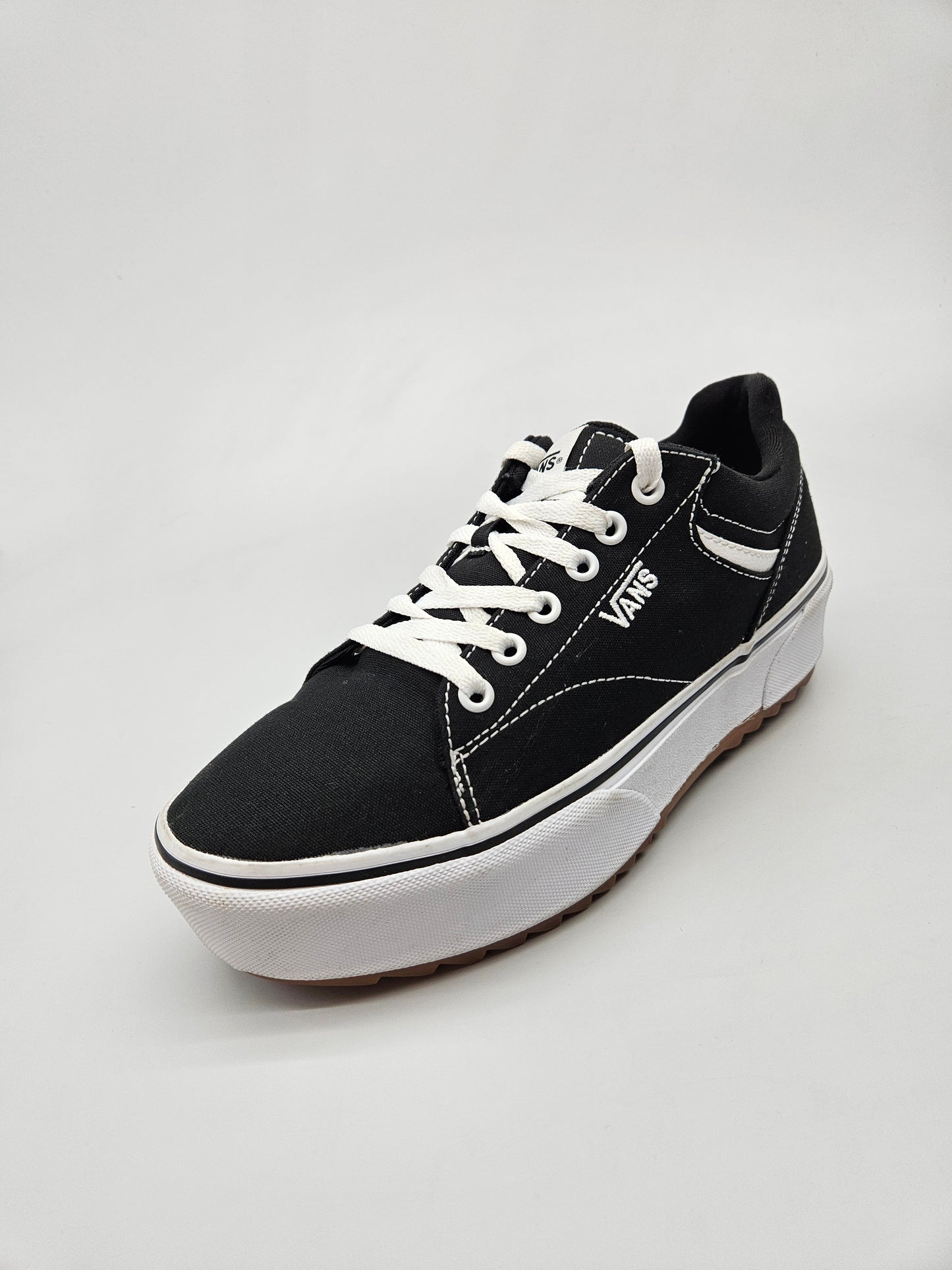 VANS NOVI ORIGINAL PATIKI BR 39