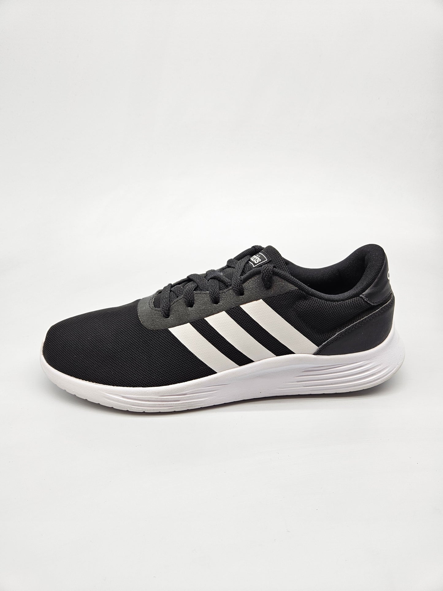 ADIDAS NOVI ORIGINAL PATIKI BR 43