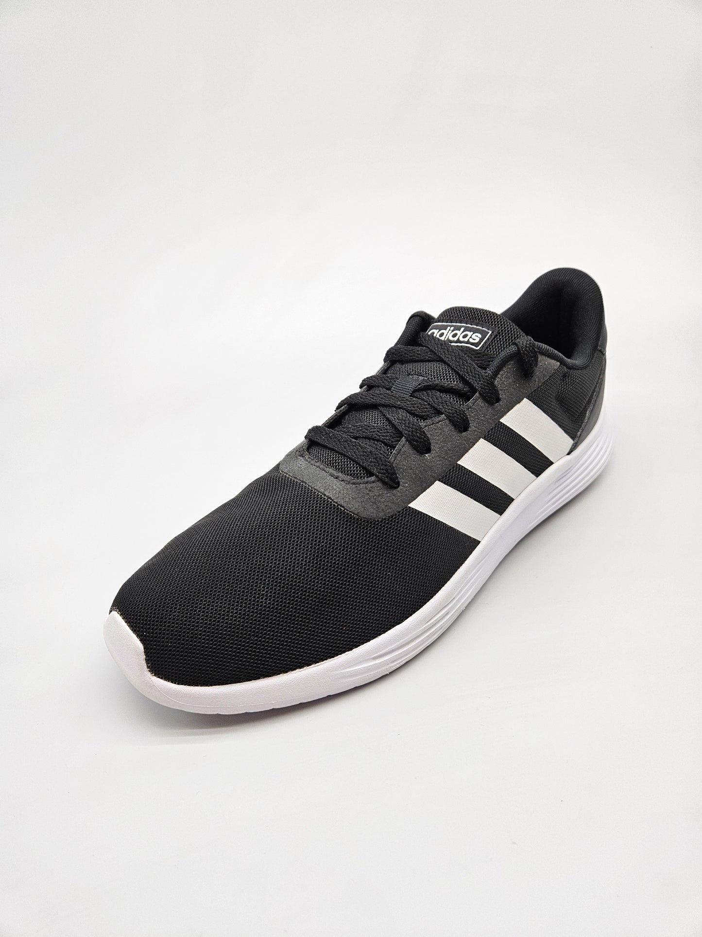 ADIDAS NOVI ORIGINAL PATIKI BR 43