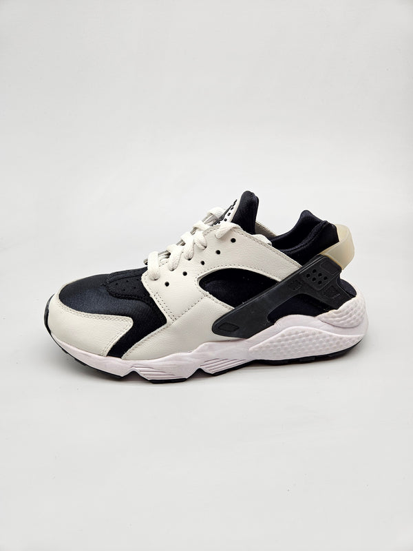 NIKE NOVI ORIGINAL PATIKI BR 40.5