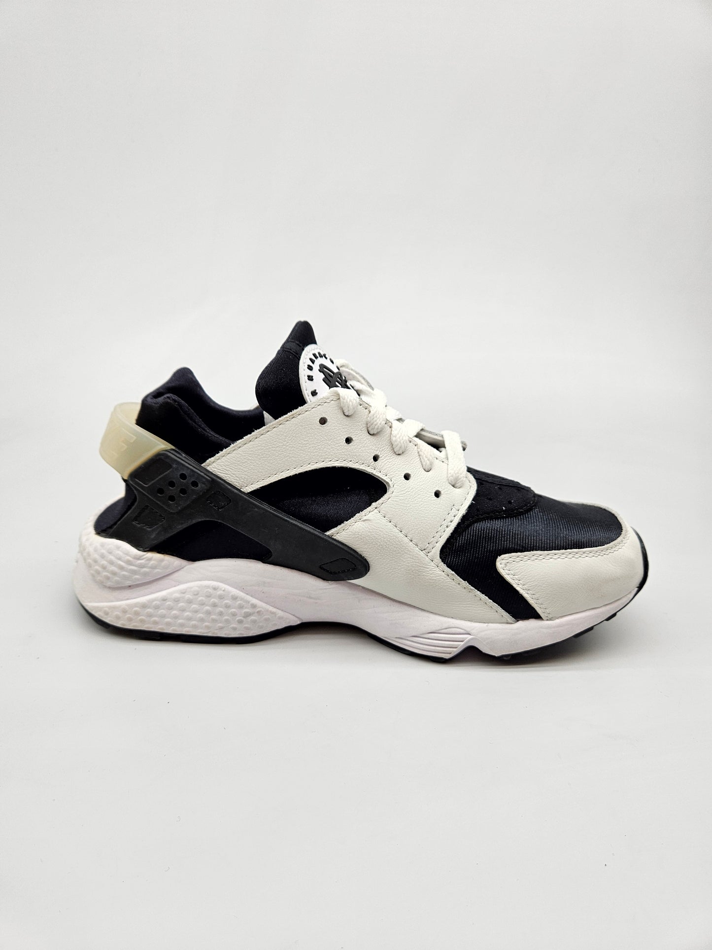 NIKE NOVI ORIGINAL PATIKI BR 40.5