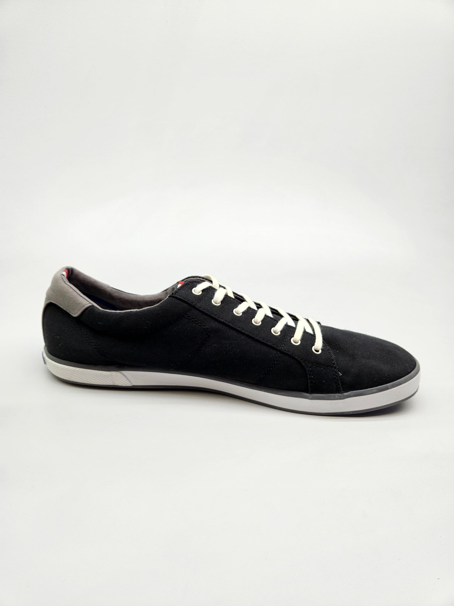 TOMMY HILFIGER ORIGINAL PATIKI BR 48
