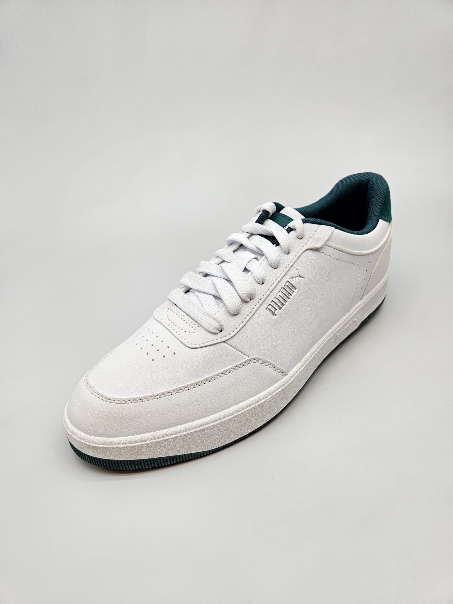 PUMA NOVI ORIGINAL PATIKI BR 42.5