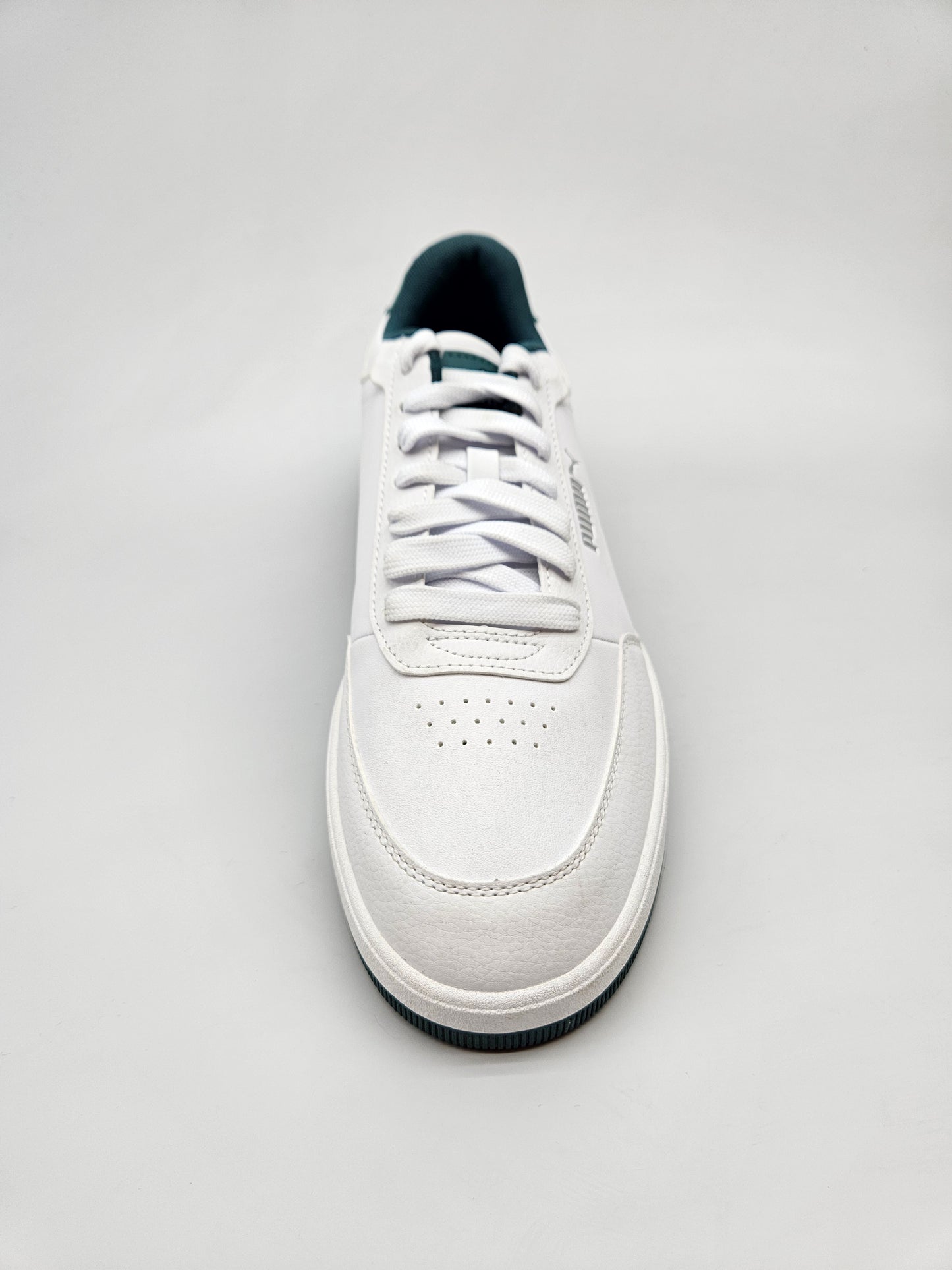 PUMA NOVI ORIGINAL PATIKI BR 42.5