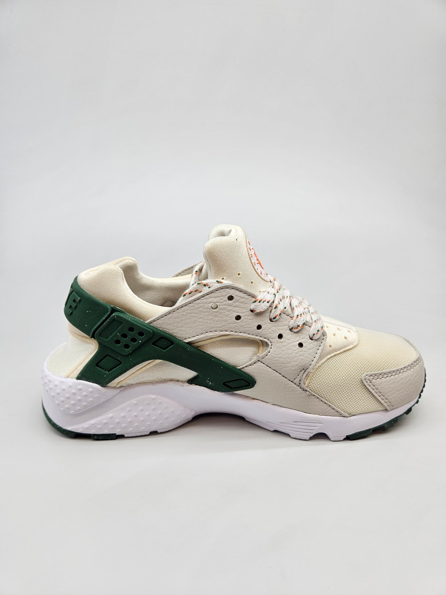 NIKE NOVI ORIGINAL PATIKI BR 38.5