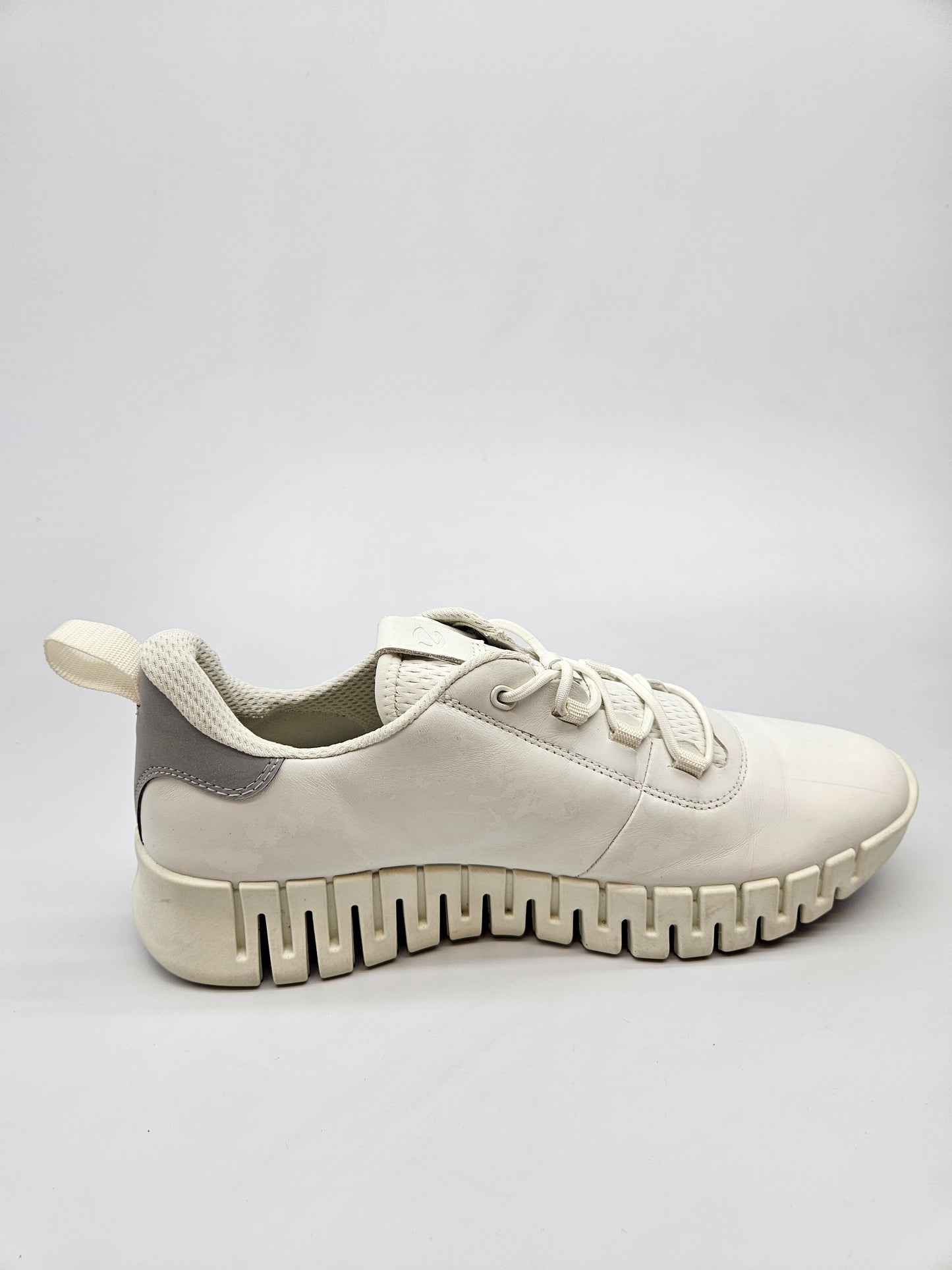 ECCO ORIGINAL KOZNI PATIKI BR 42