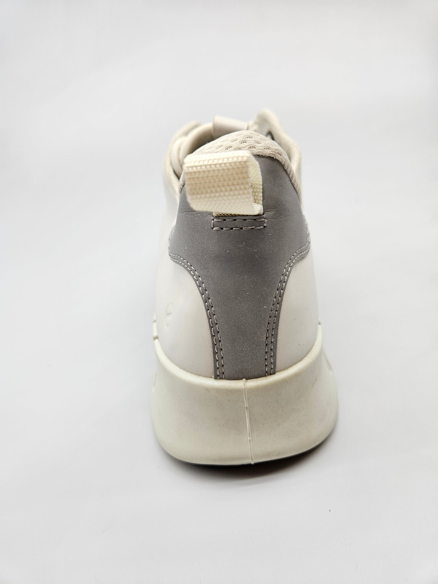ECCO ORIGINAL KOZNI PATIKI BR 42
