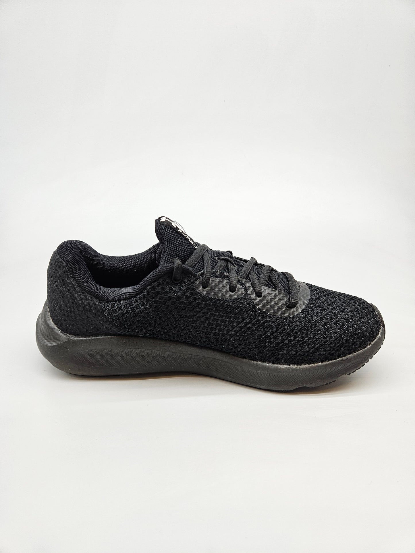 UNDER ARMOUR ORIGINAL PATIKI BR 38.5