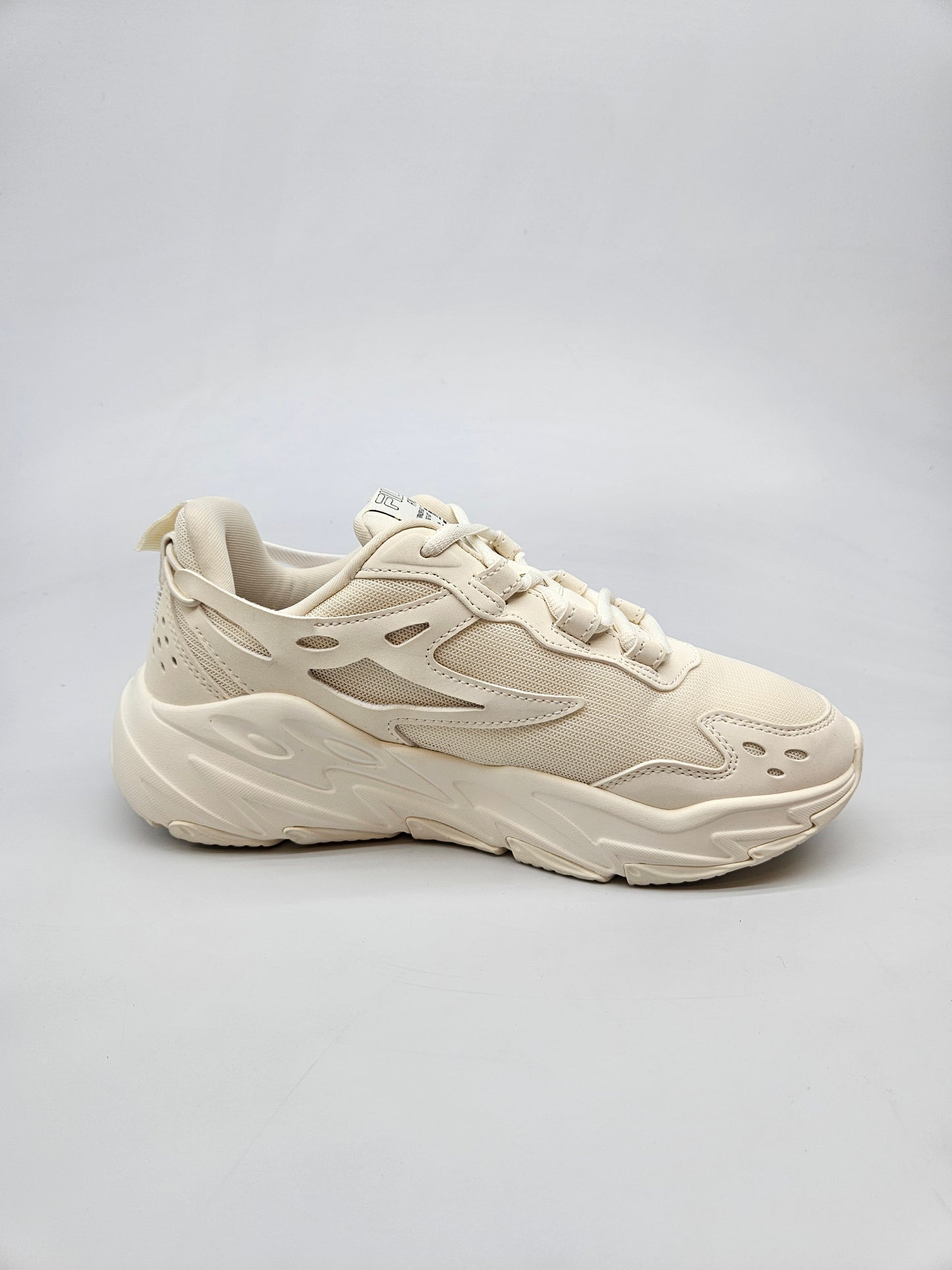FILA NOVI ORIGINAL PATIKI BR 38.5
