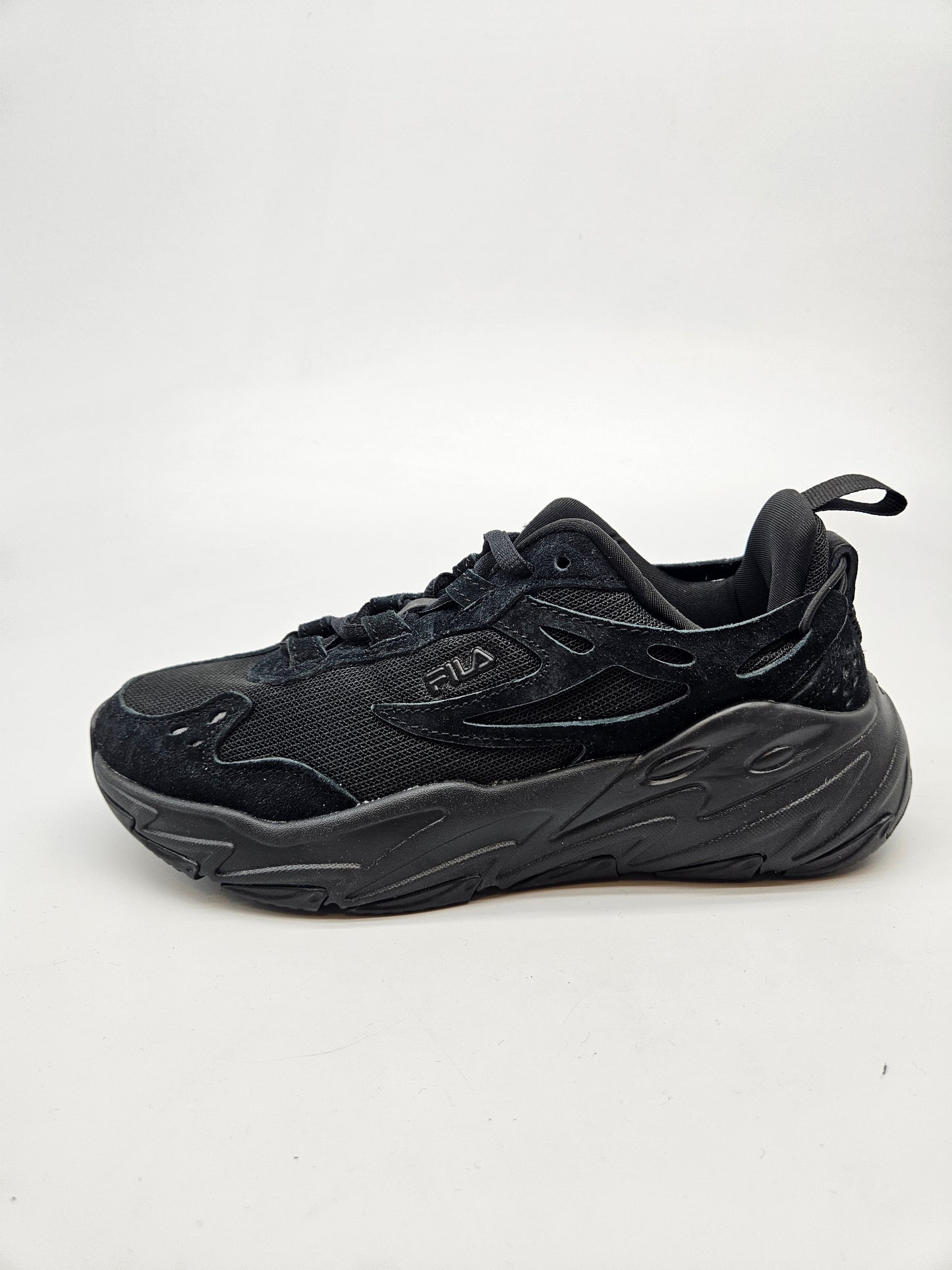 FILA NOVI ORIGINAL PATIKI BR 38