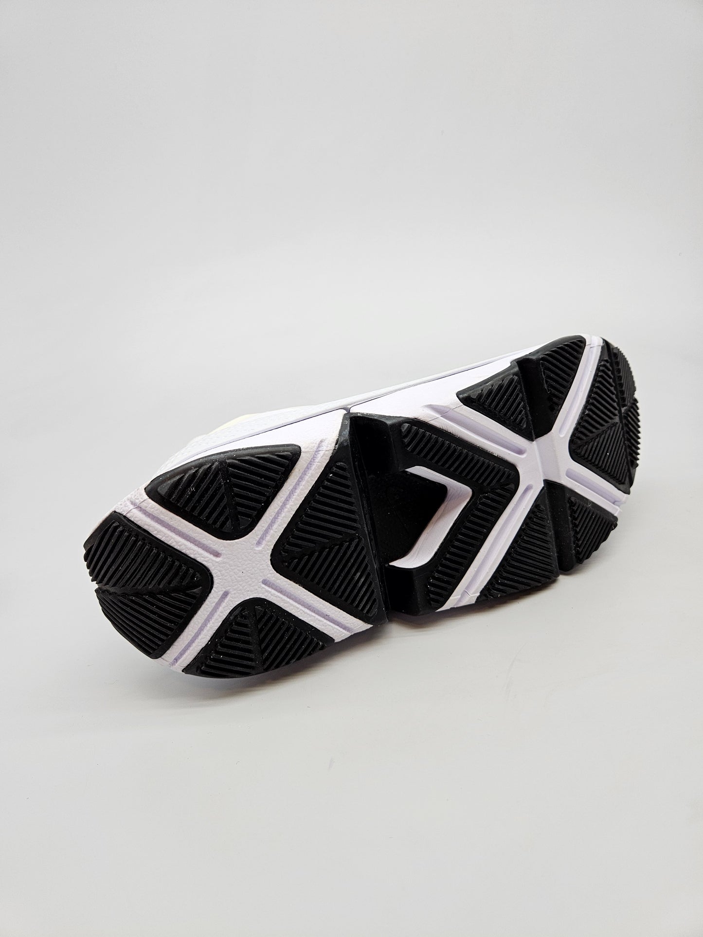NIKE NOVI ORIGINAL PATIKI BR 39