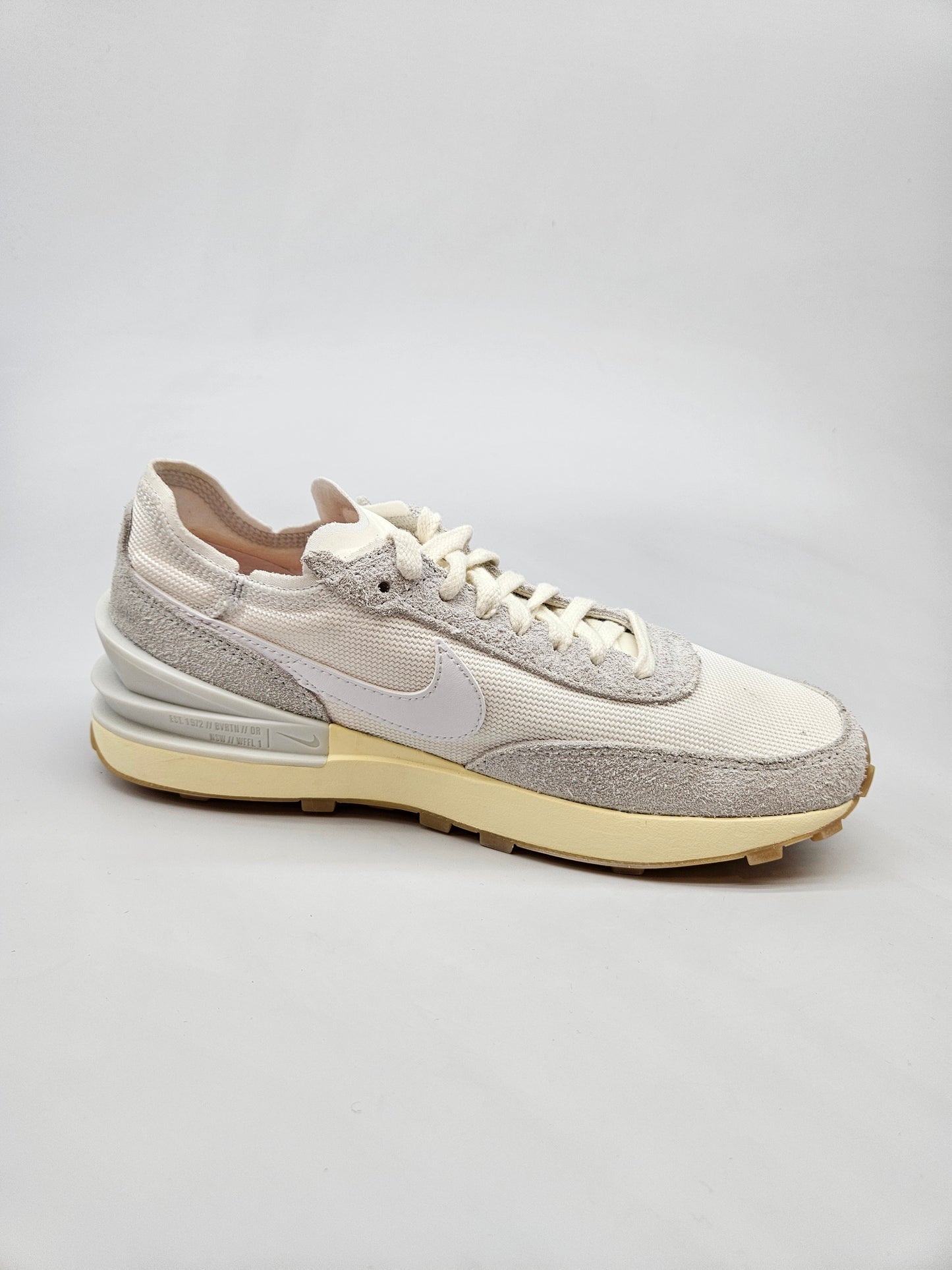 NIKE NOVI ORIGINAL PATIKI BR 38.5